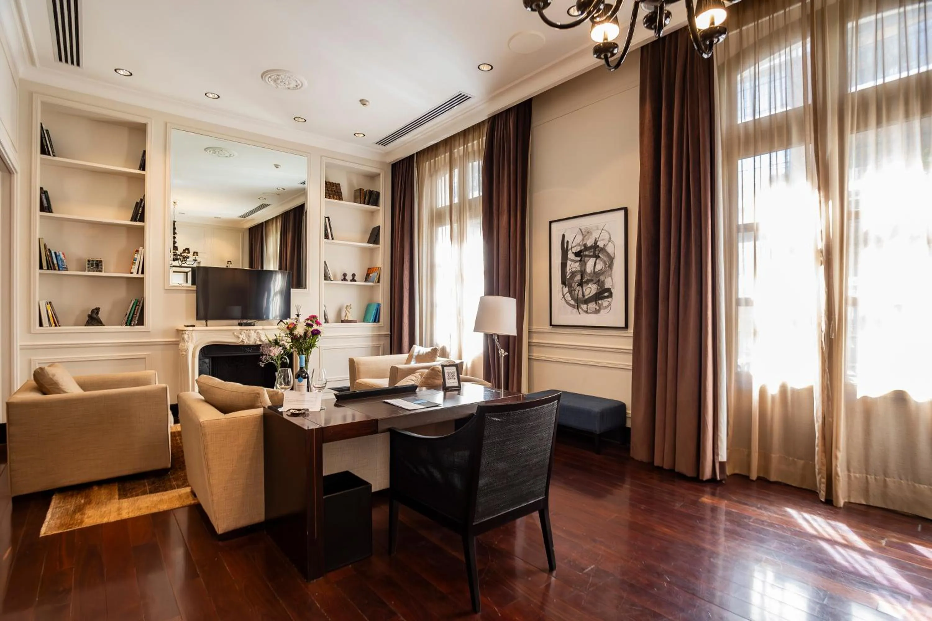 TV and multimedia in Algodon Mansion