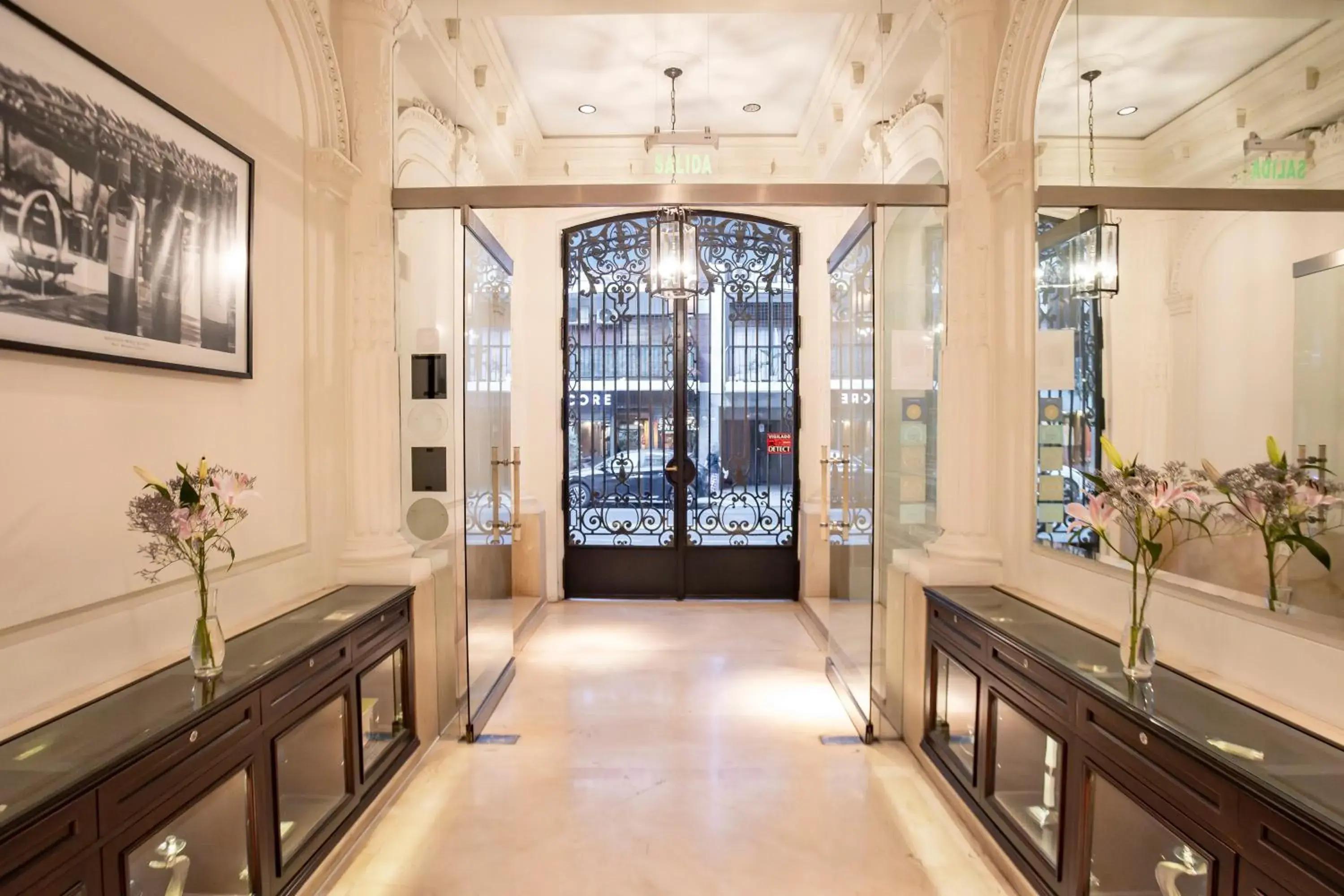 Lobby or reception in Algodon Mansion Lobby or reception in Algodon Mansion