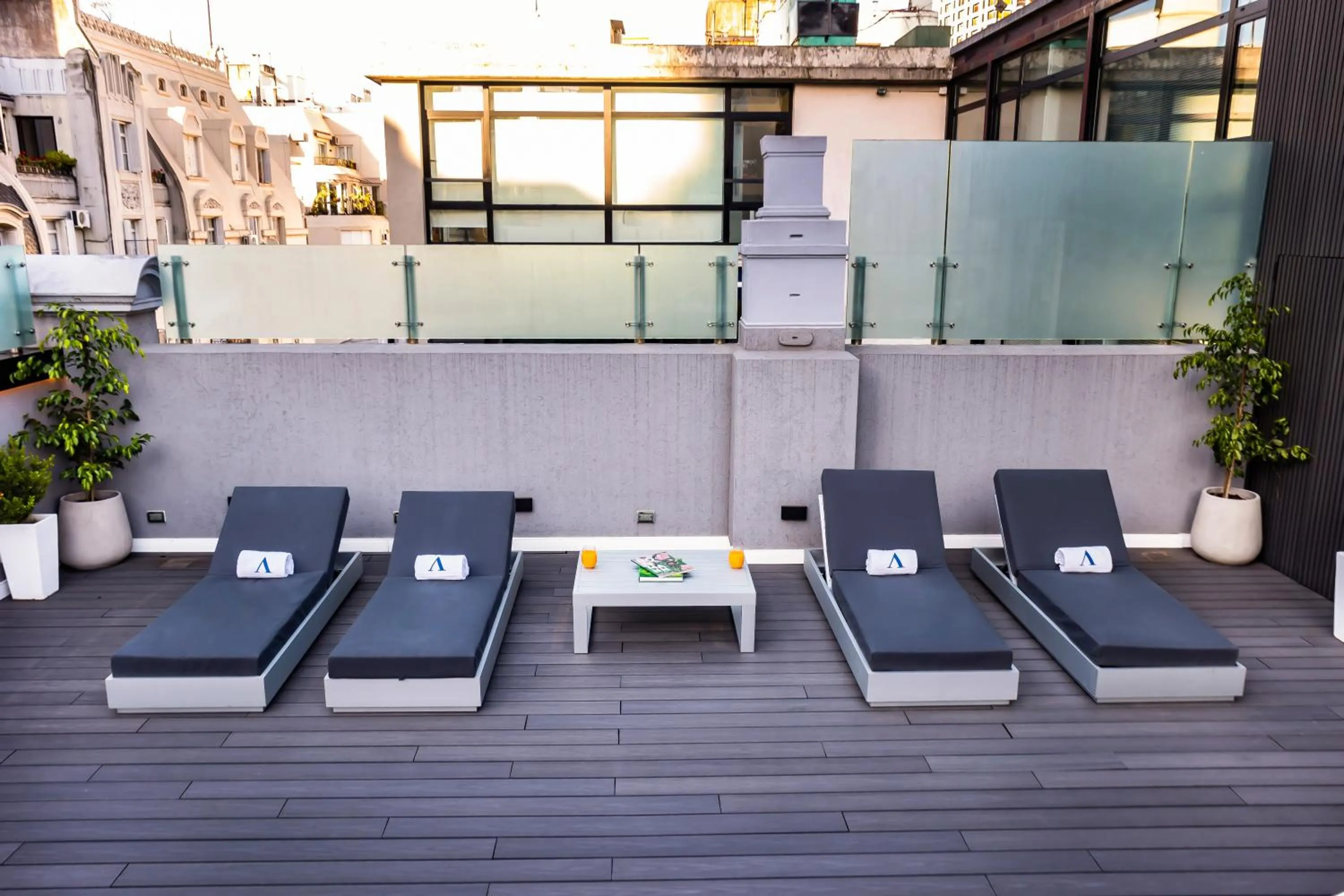 Swimming pool in Algodon Mansion