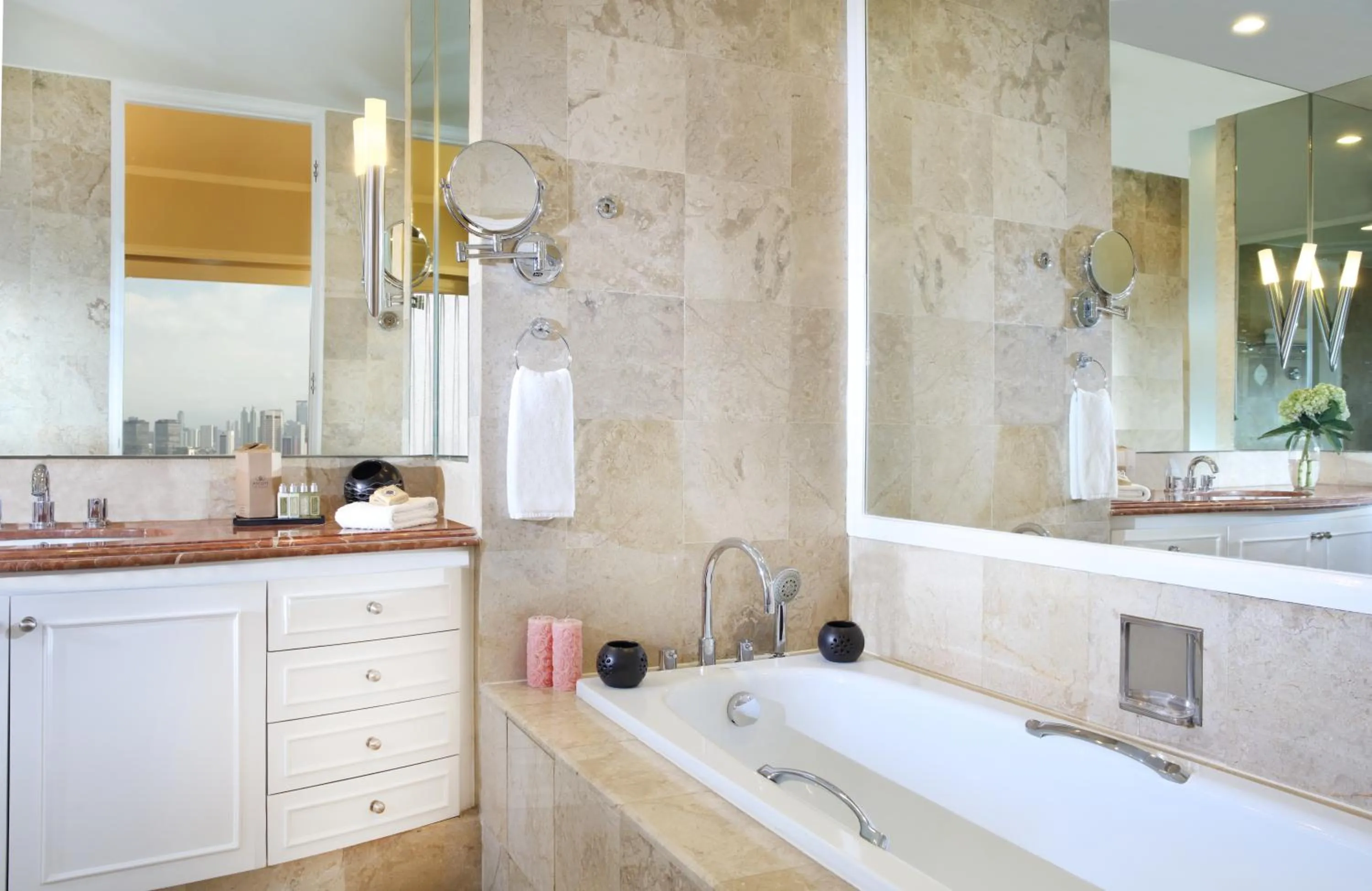 Toilet in Ascott Jakarta