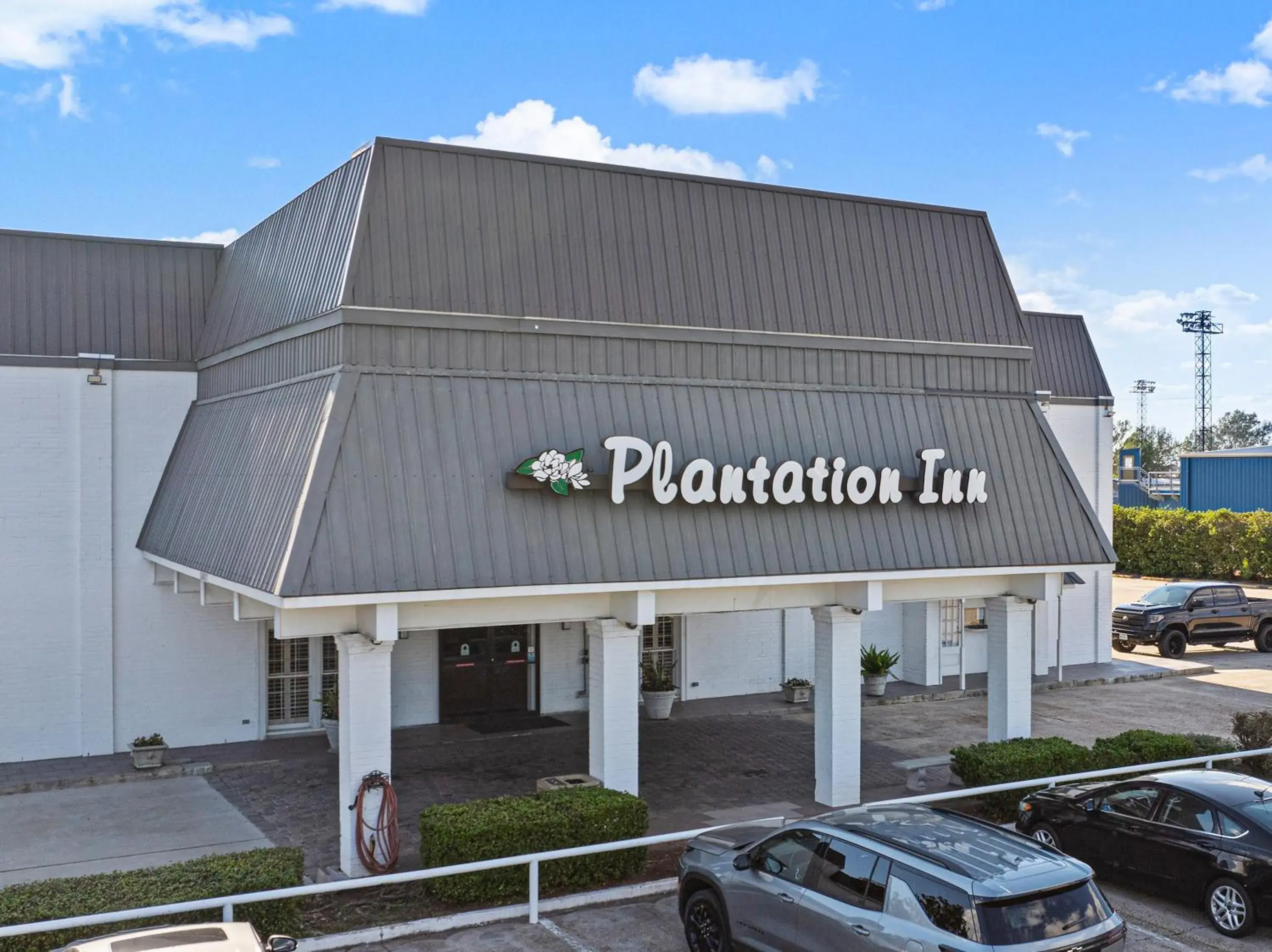 Property building in Plantation Inn Property building in Plantation Inn