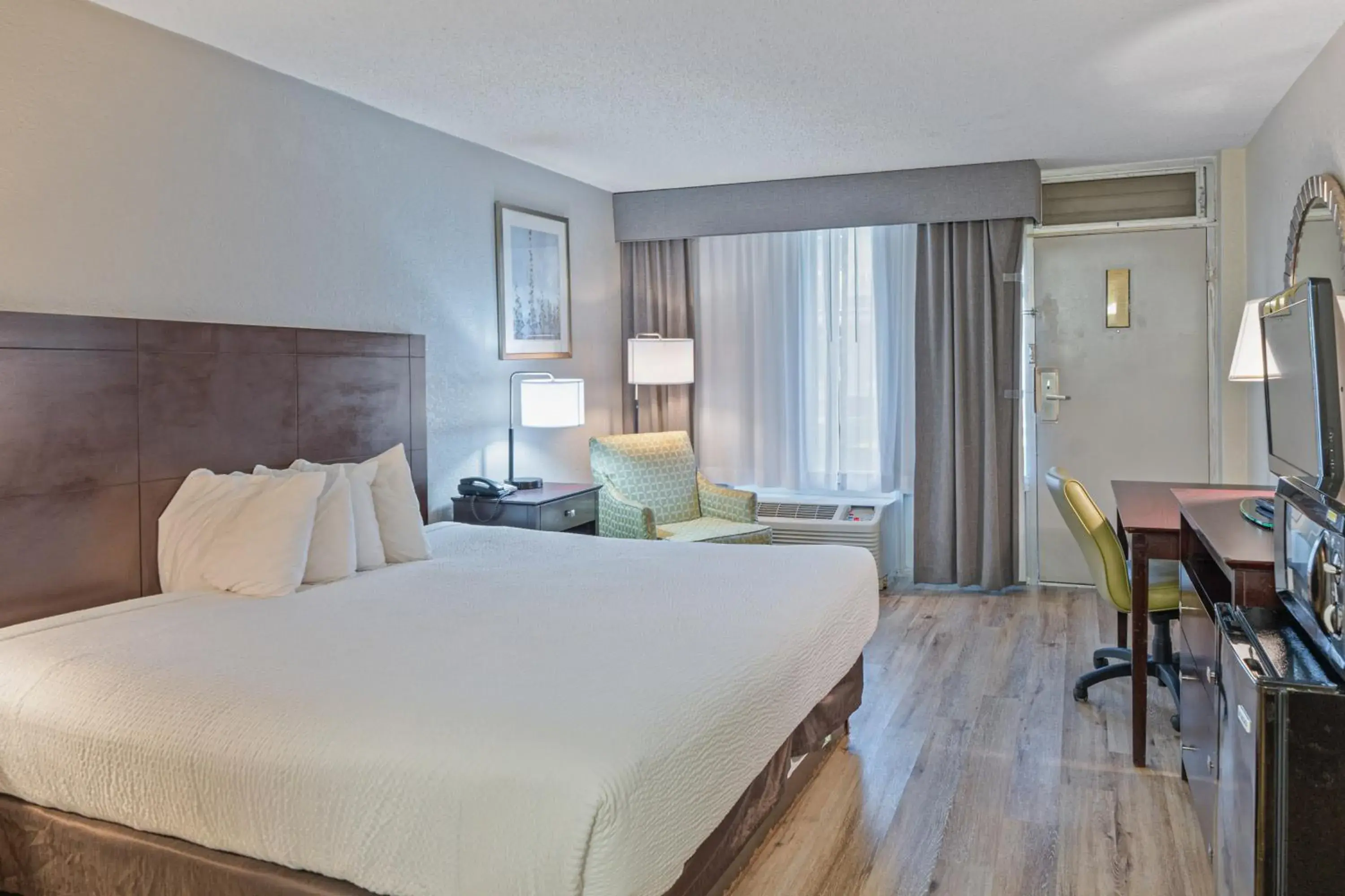 Bed in Plantation Inn Bed in Plantation Inn