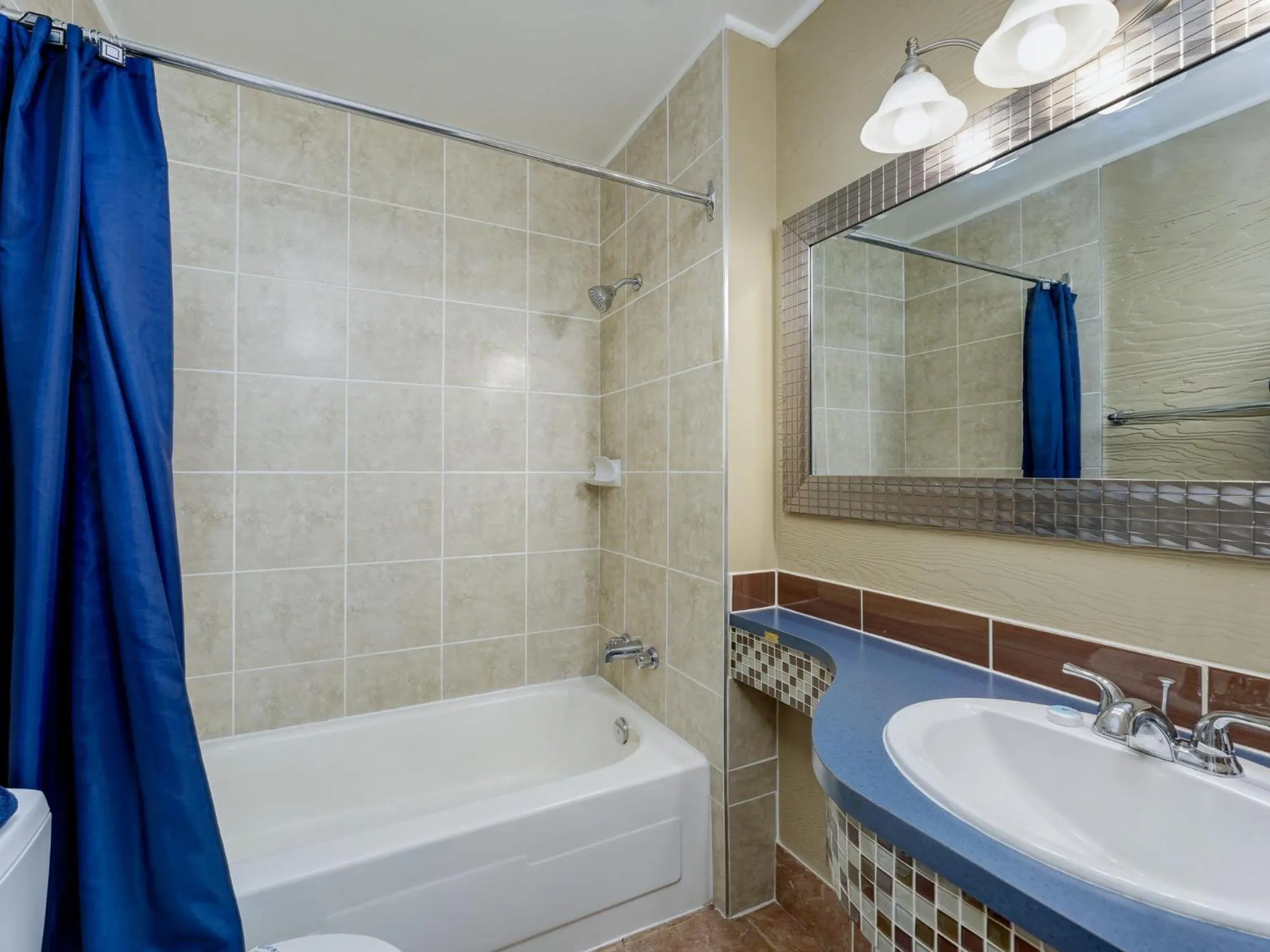 Malahat Bungalows Motel