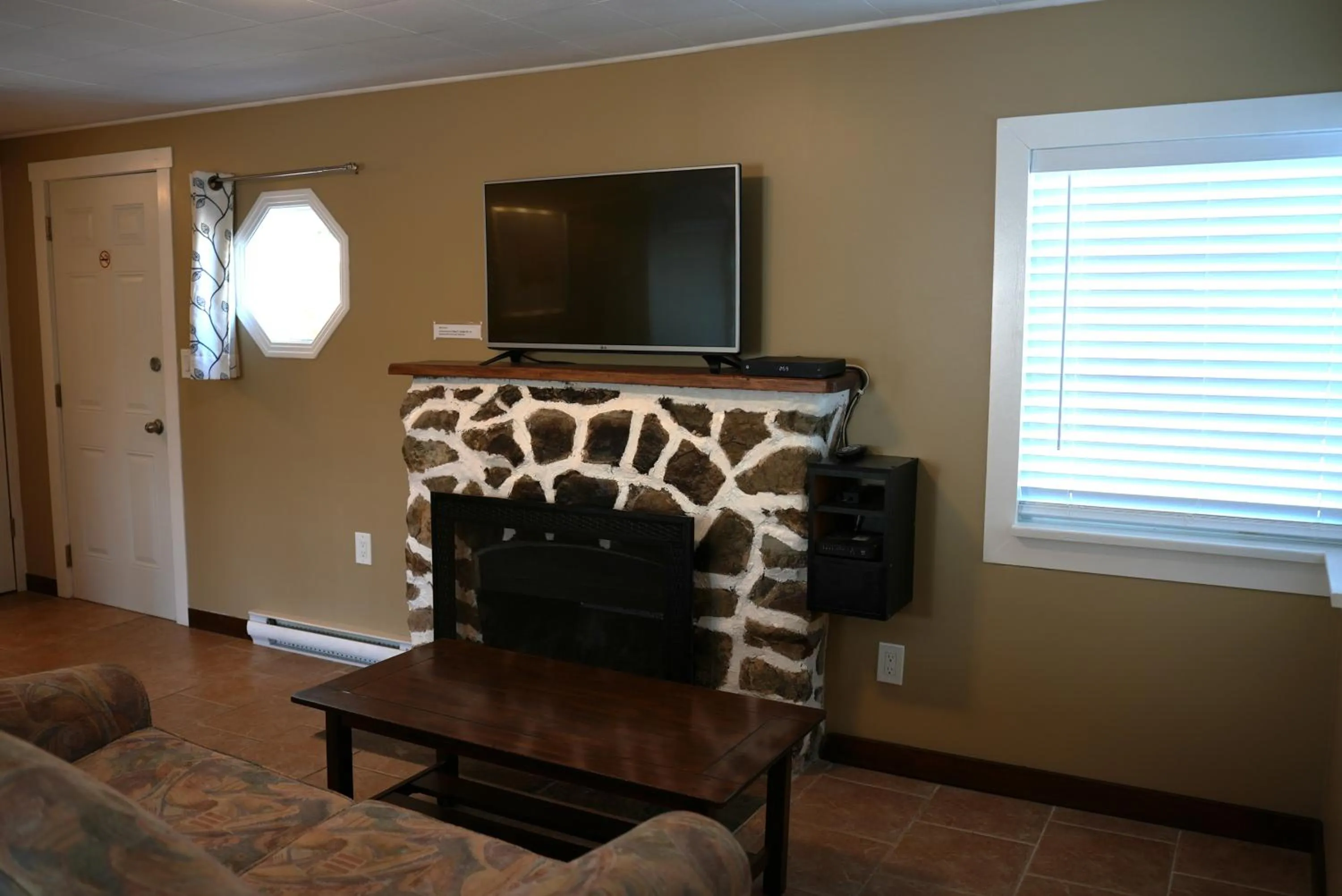 Malahat Bungalows Motel