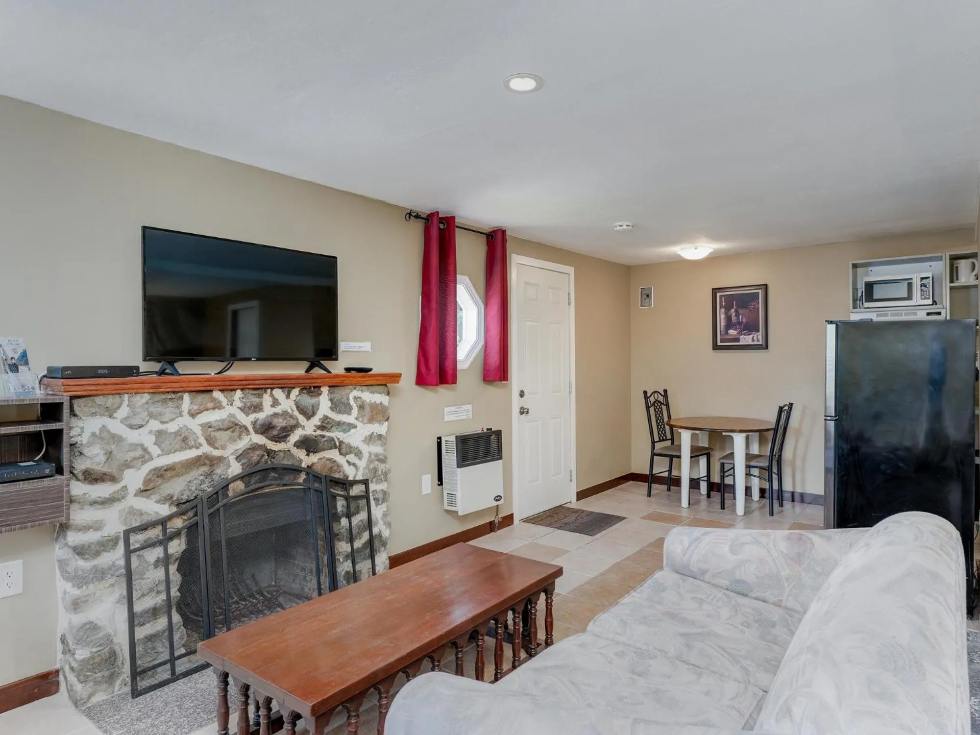 Malahat Bungalows Motel