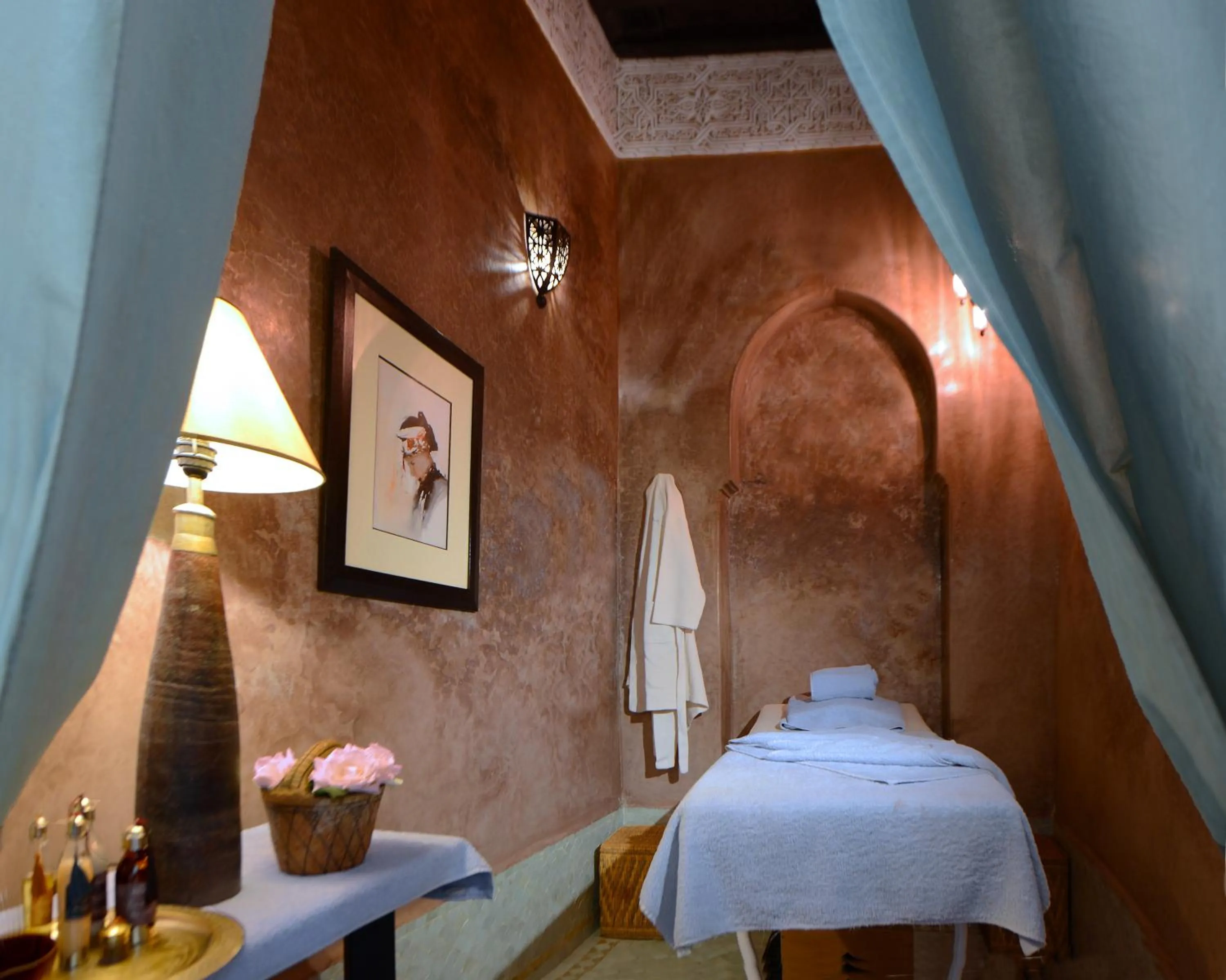 Massage, Bed in Dar Housnia