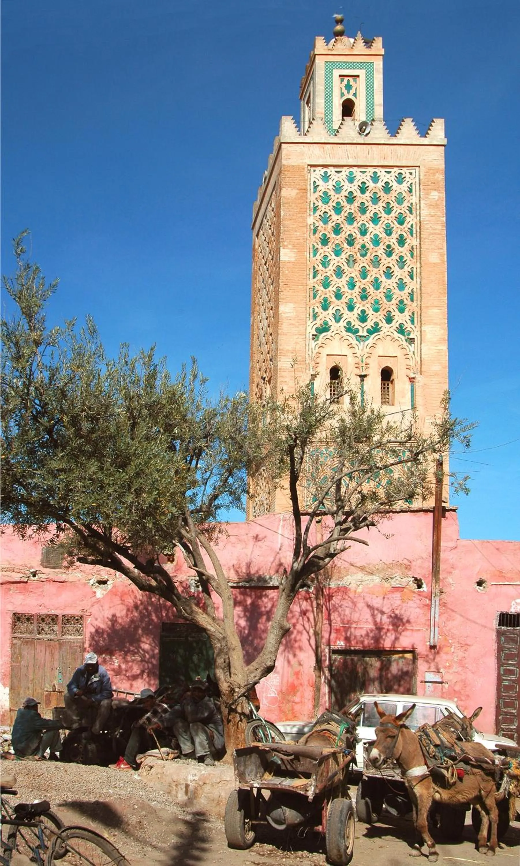 Neighbourhood in Dar Housnia