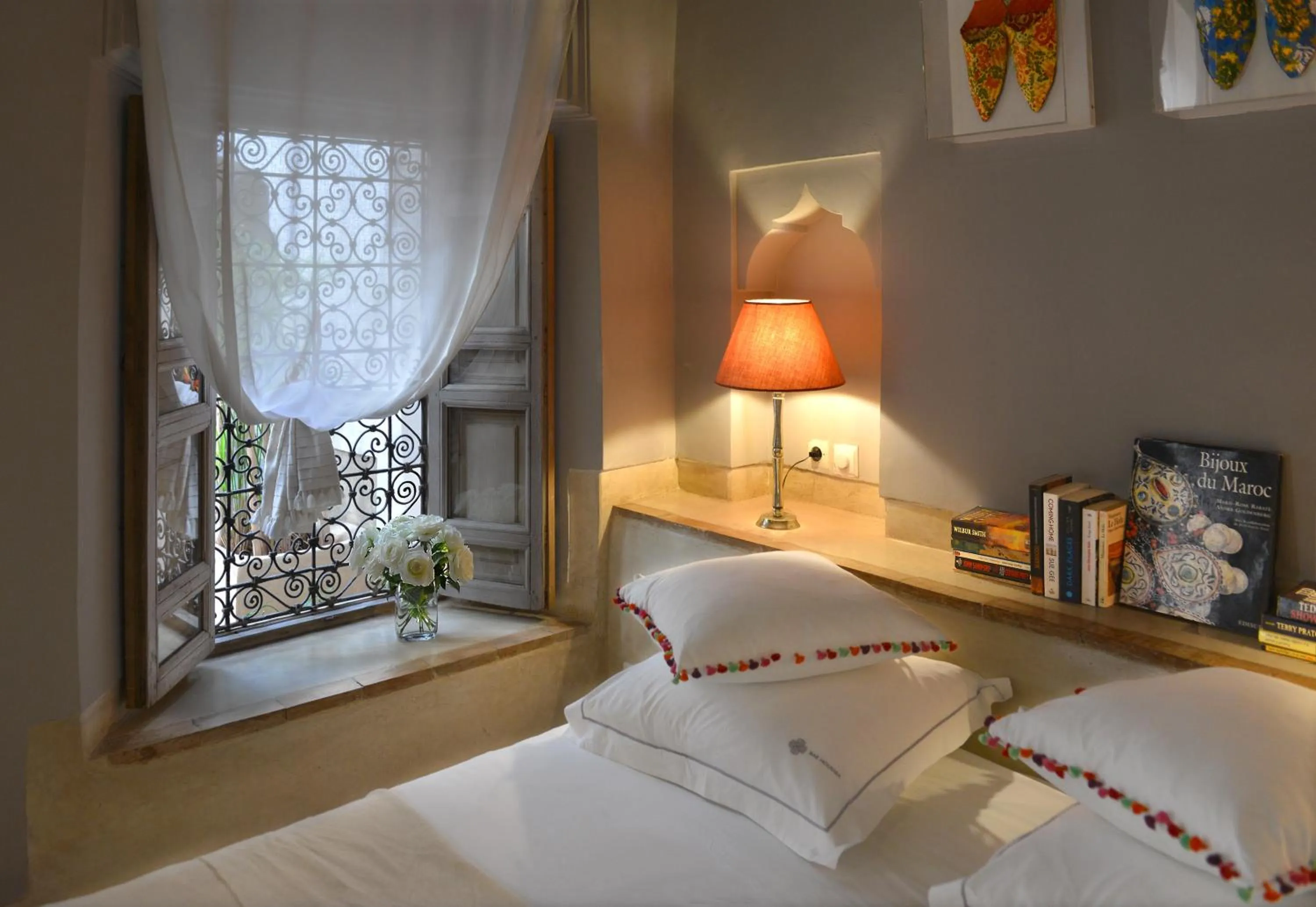 View (from property/room), Bed in Dar Housnia