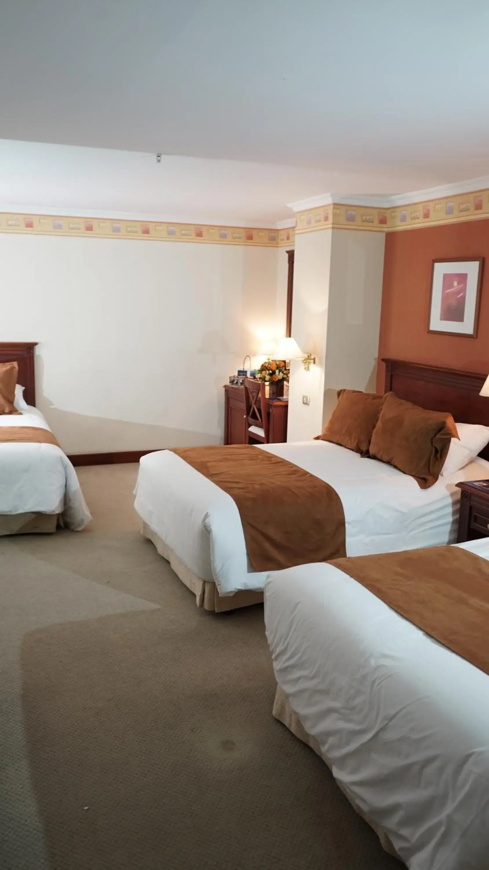 Standard Triple Room in Hotel Emperador Standard Triple Room in Hotel Emperador