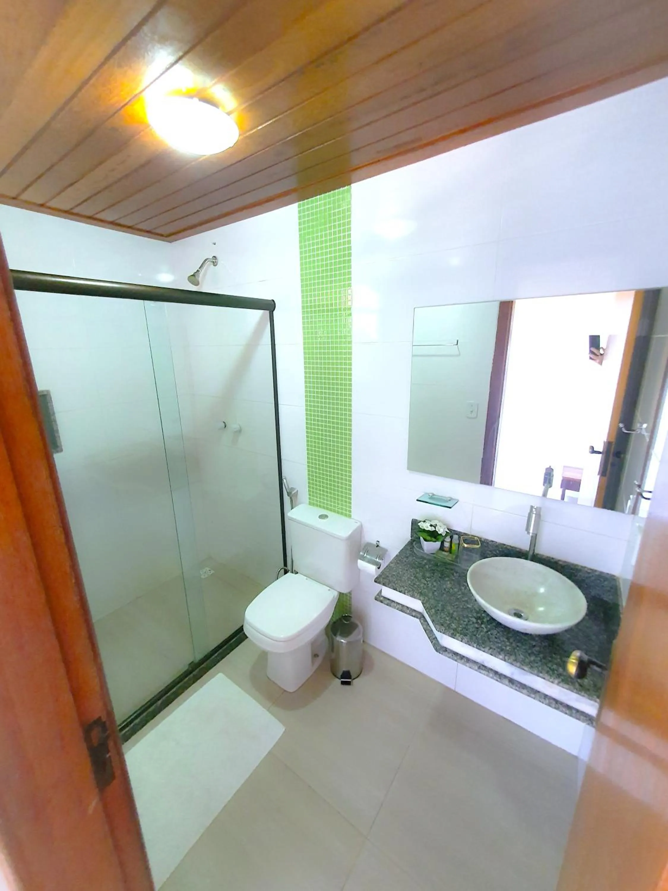 Shower in Star Búzios Pousada