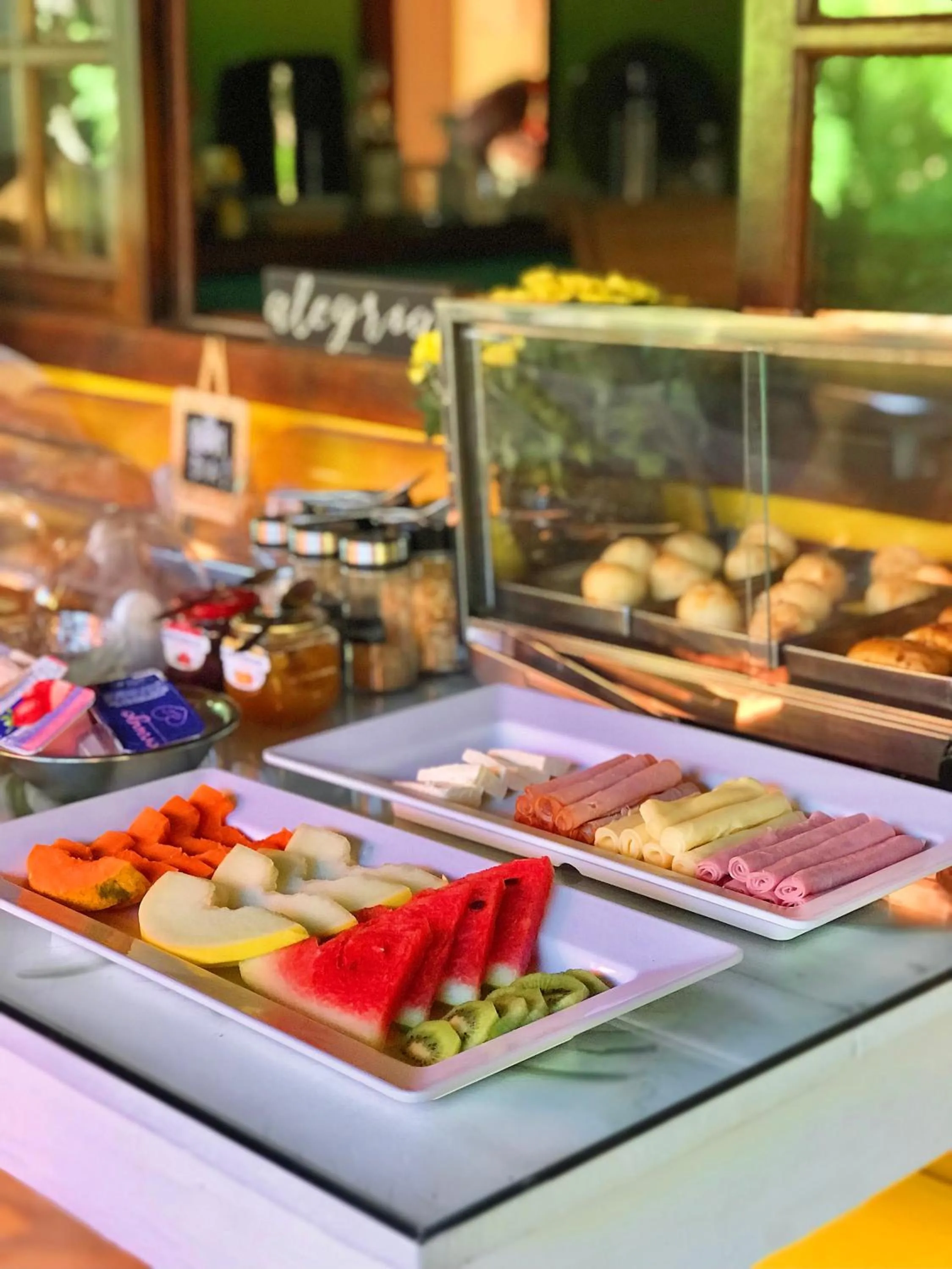 Food and drinks in Star Búzios Pousada