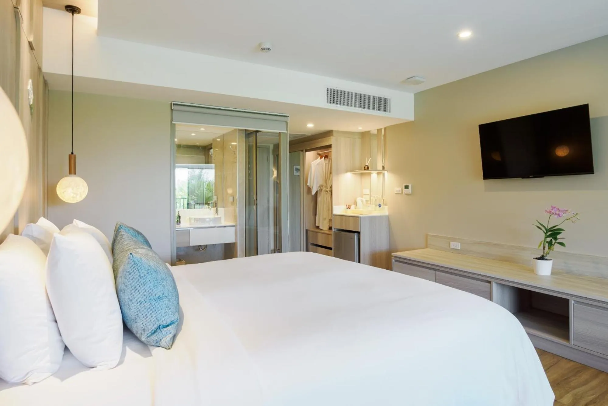 Bedroom, Bed in Katathani Phuket Beach Resort - SHA Extra Plus