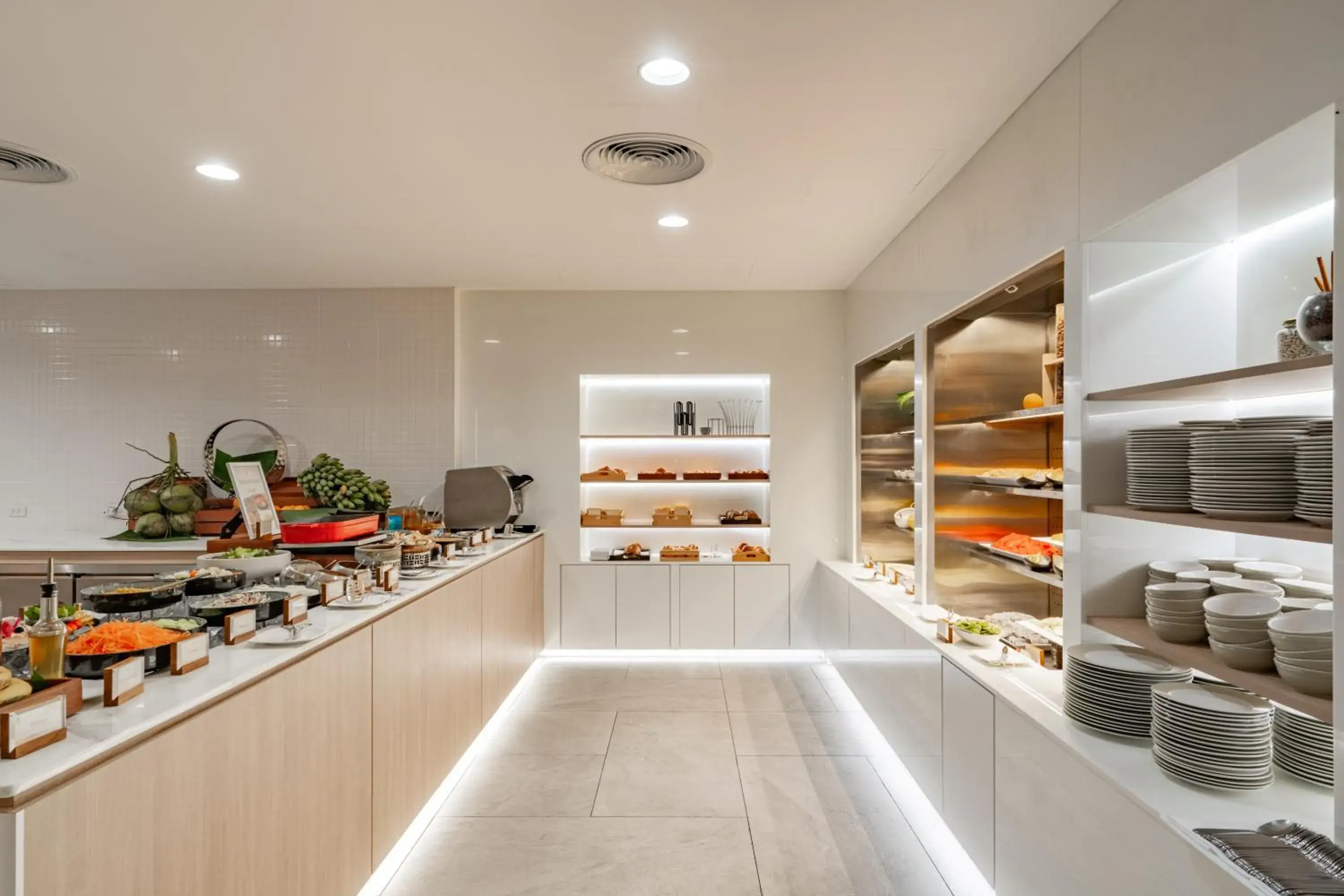 Restaurant/places to eat in Katathani Phuket Beach Resort - SHA Extra Plus Restaurant/places to eat in Katathani Phuket Beach Resort - SHA Extra Plus