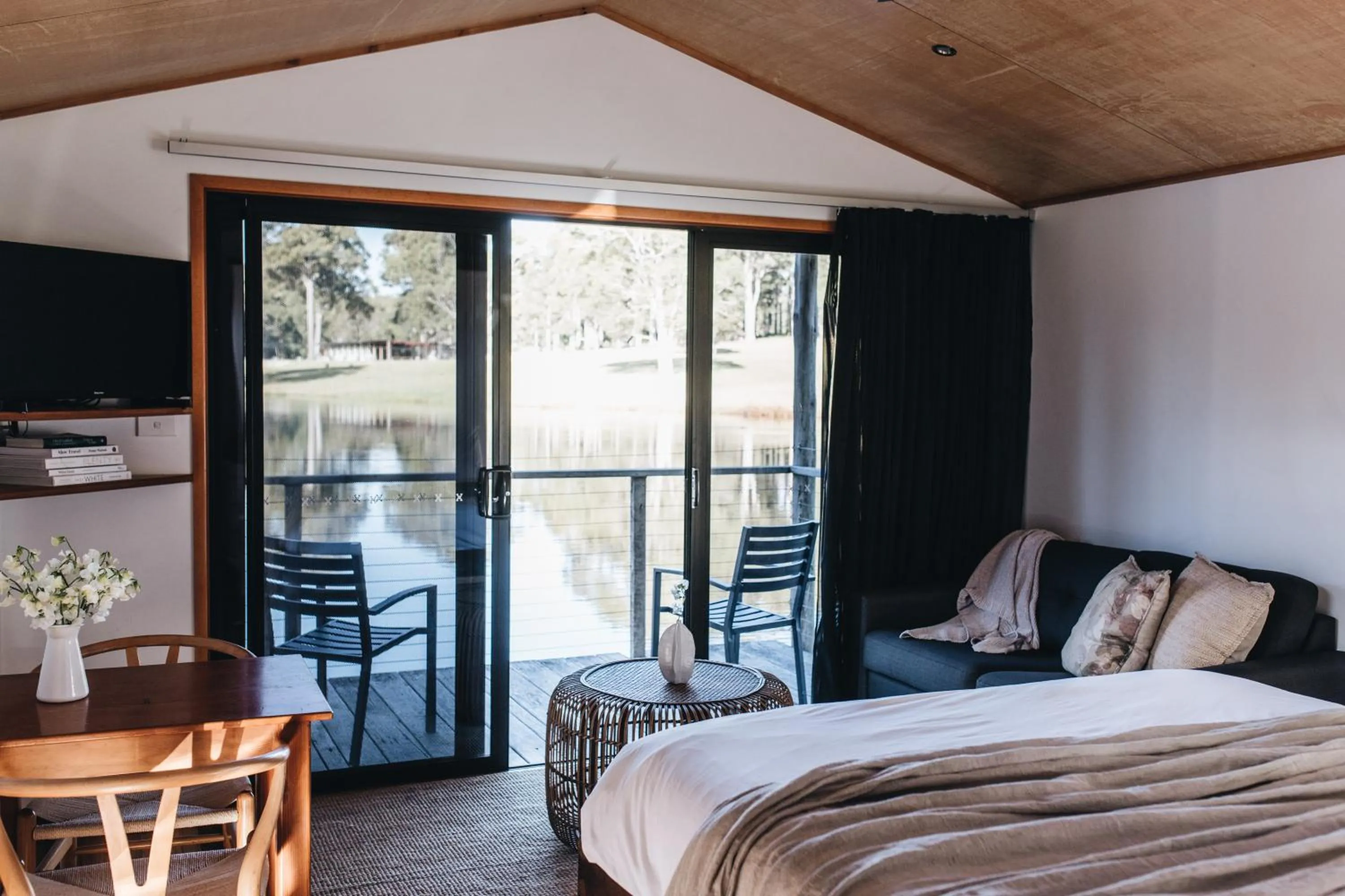 Bed in Worrowing Jervis Bay