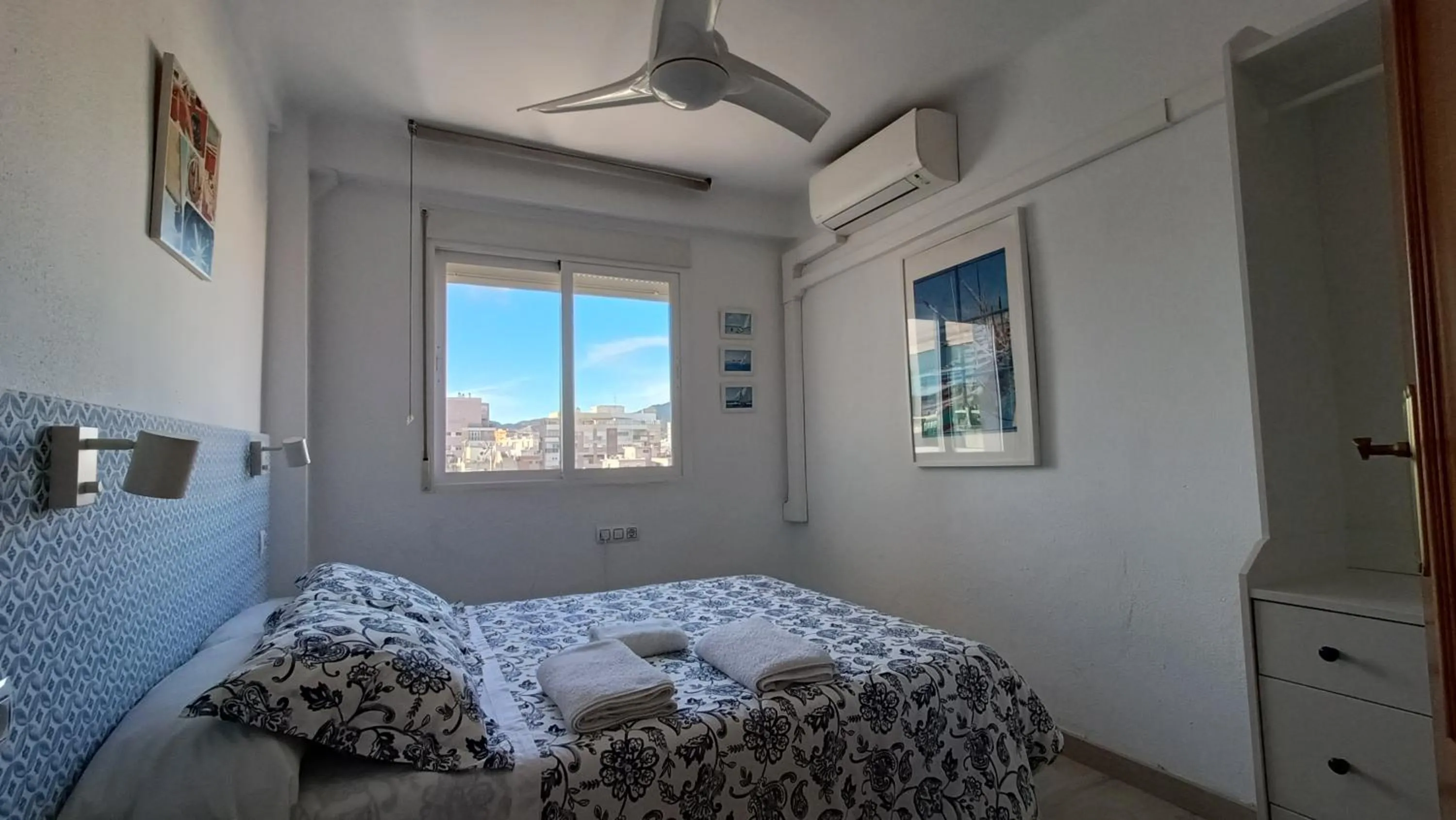 Bed in Torre del Carmen Malaga