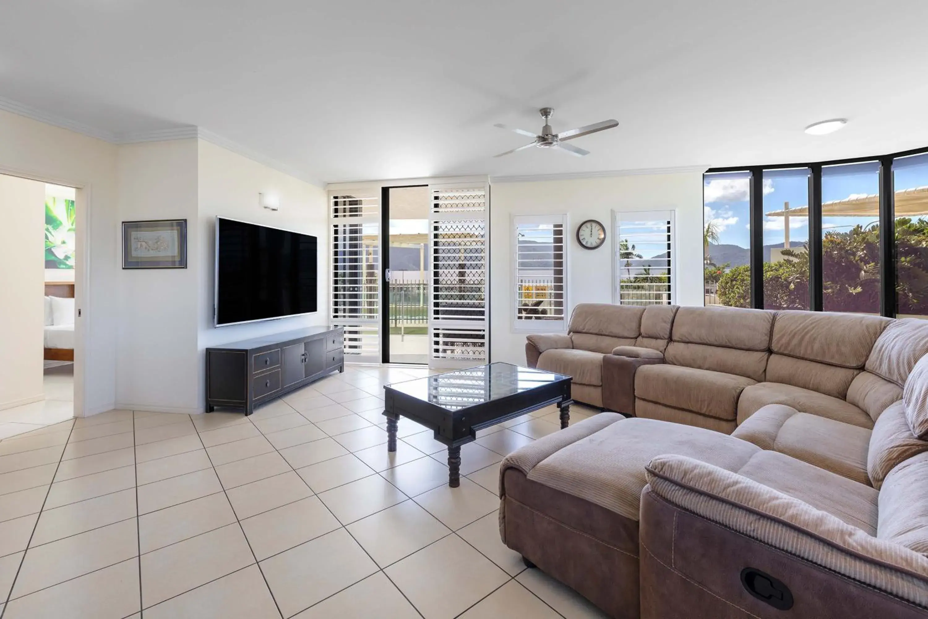 Living room in Piermonde Apartments Cairns Living room in Piermonde Apartments Cairns