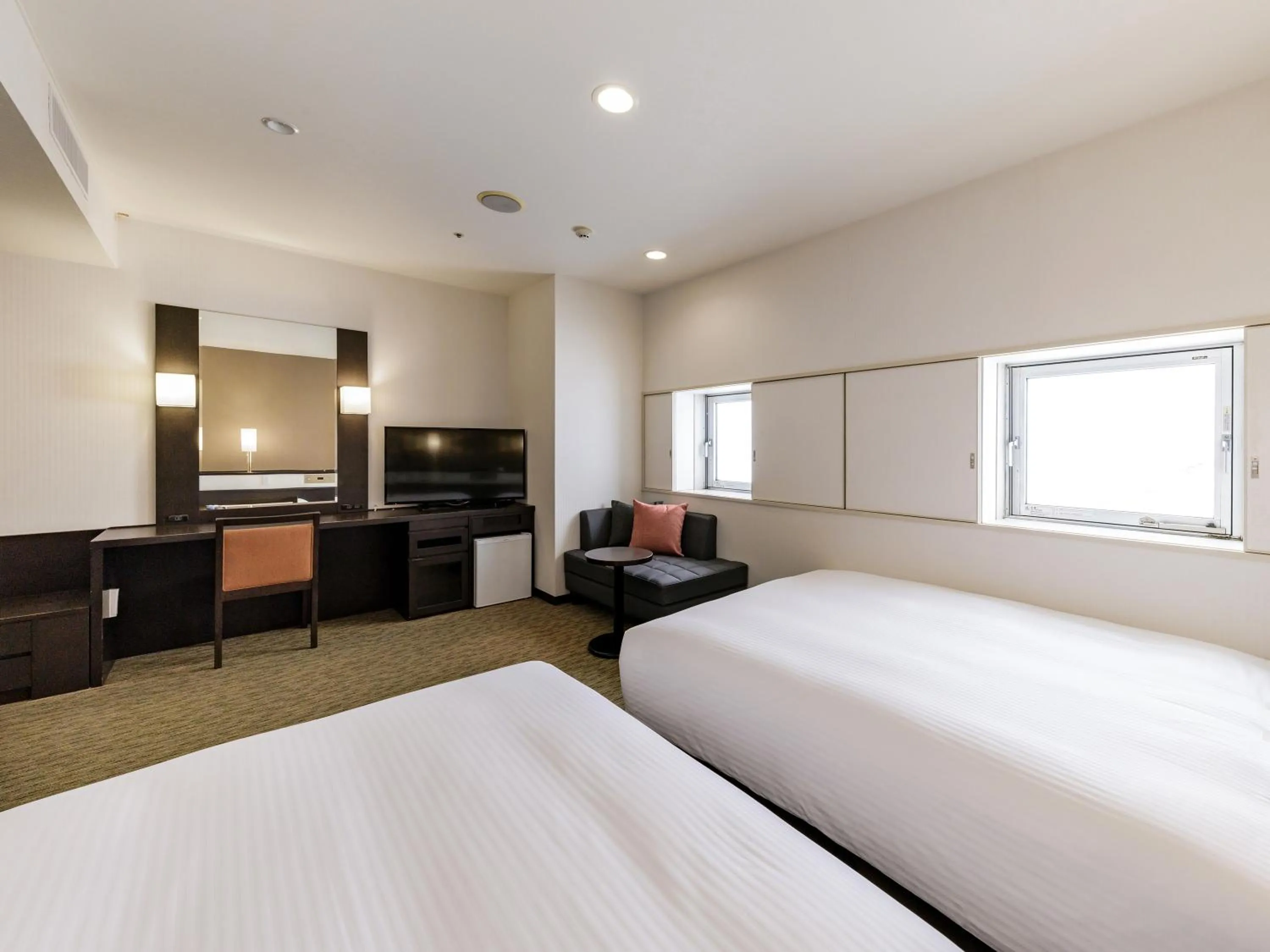 Photo of the whole room, Bed in Nishitetsu Inn Kurosaki