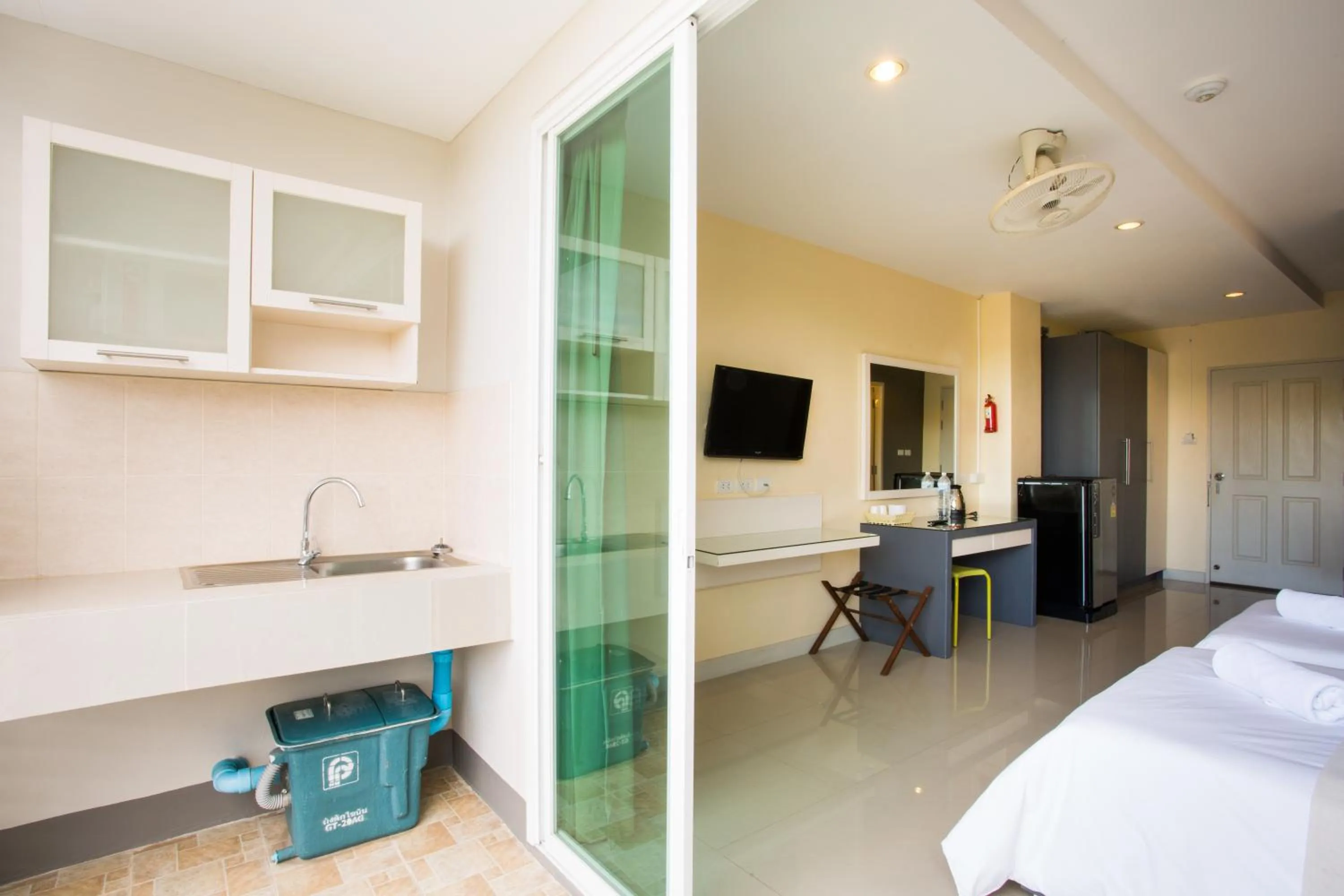 Photo of the whole room, Bed in Central Residences