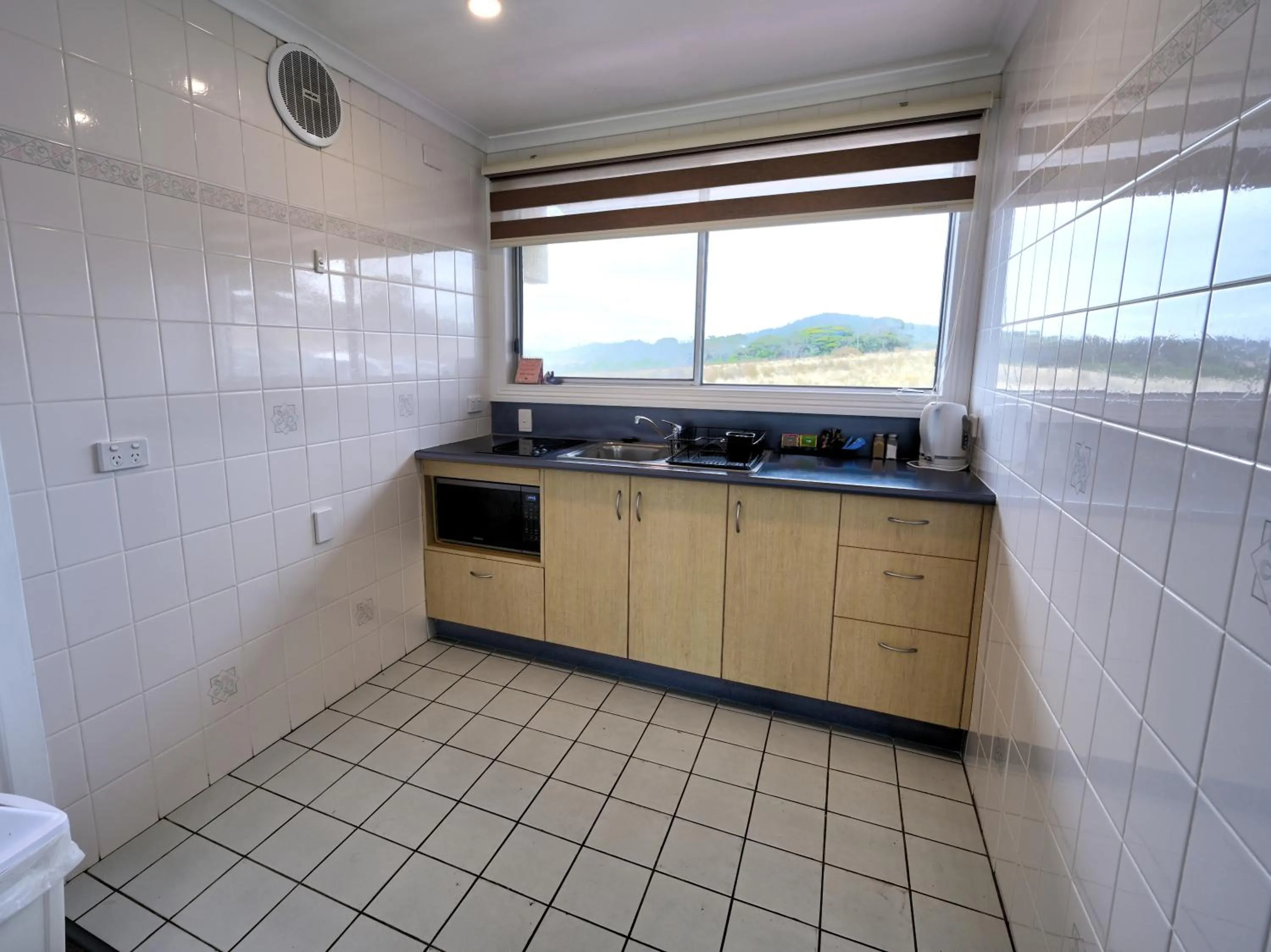 Kitchen or kitchenette in Diamond Island Resort, Restaurant & Bar and Penguin Show