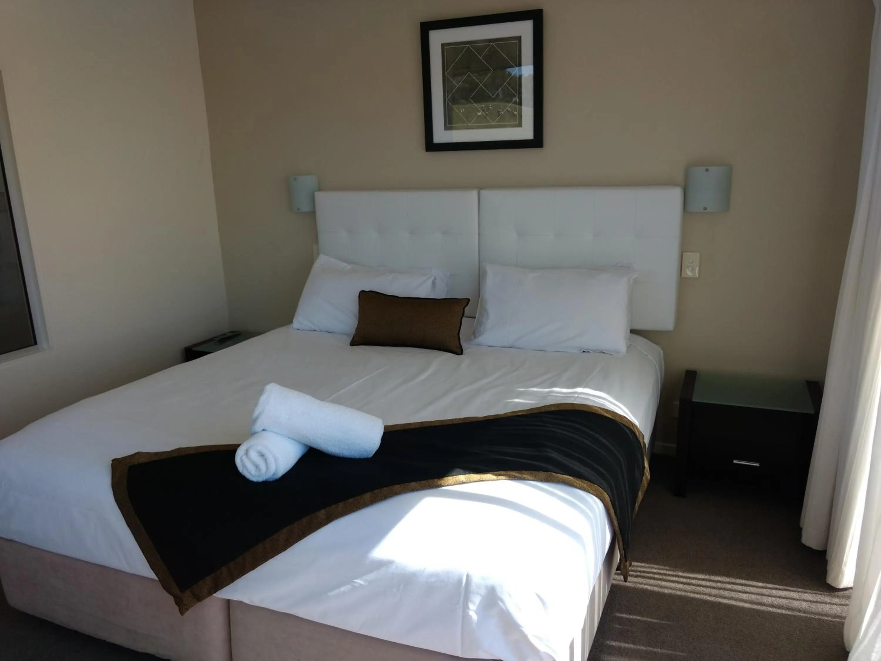Bed in Diamond Island Resort, Restaurant & Bar and Penguin Show