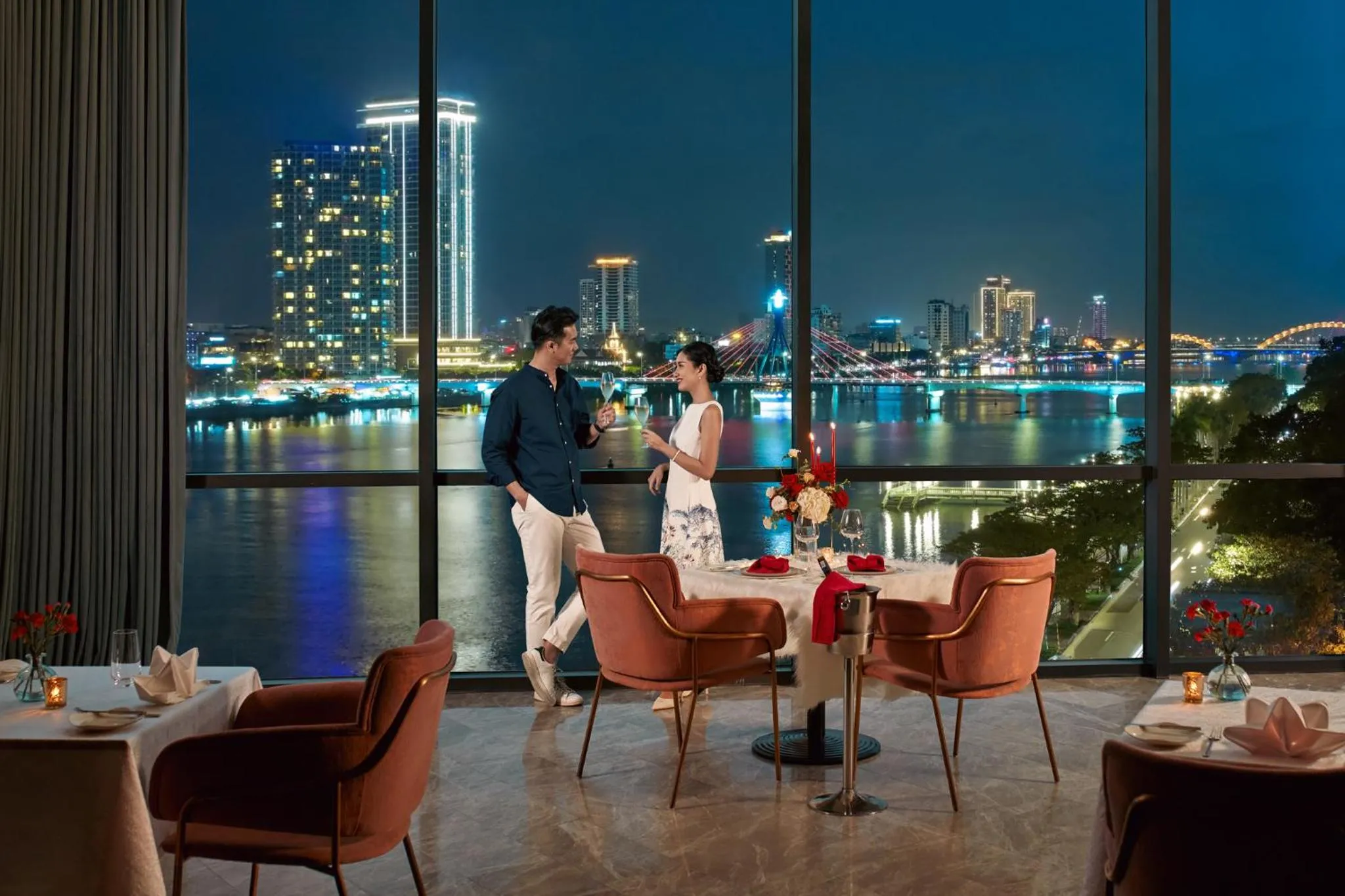 Restaurant/places to eat in Novotel Danang Premier Han River