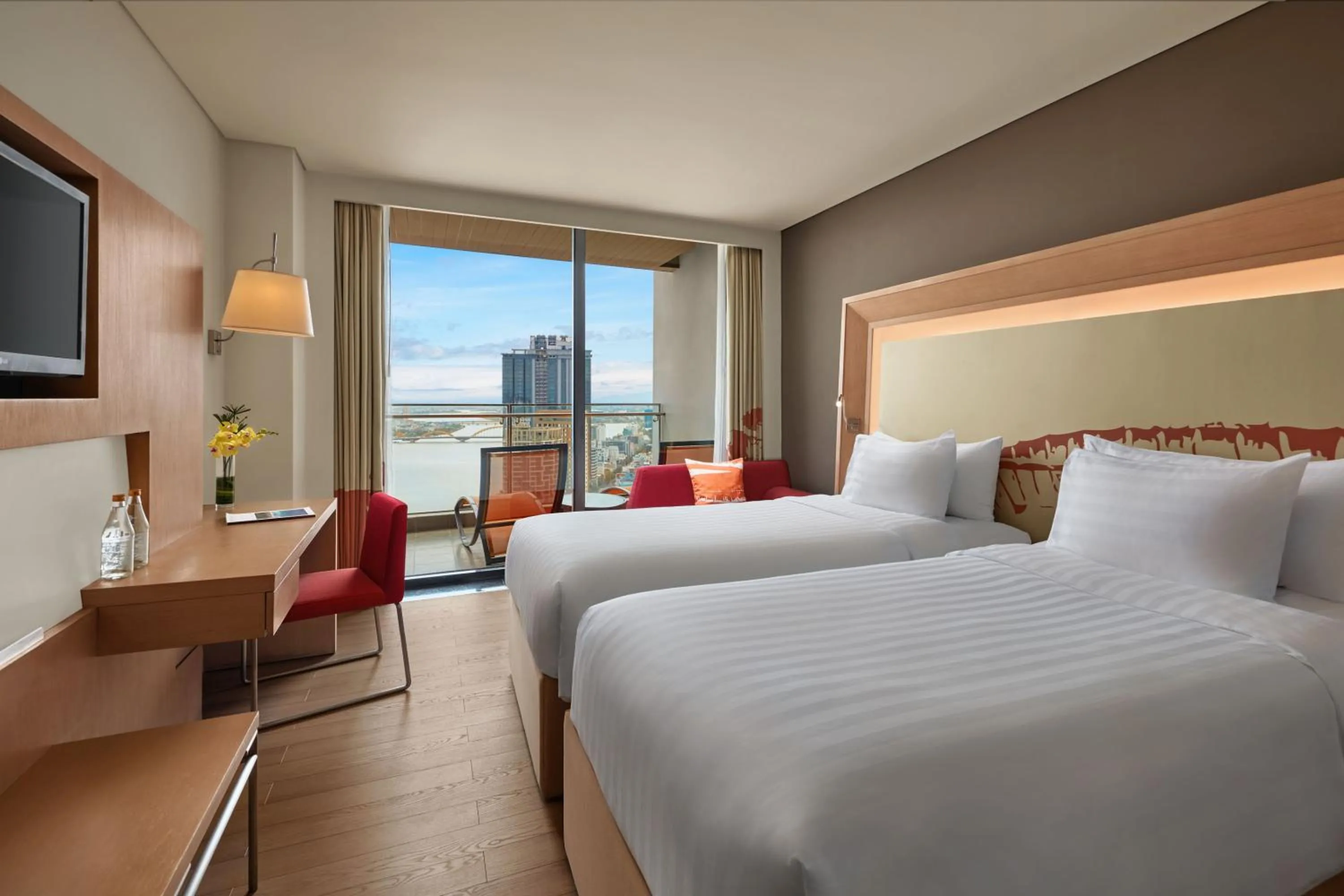 River view, Bed in Novotel Danang Premier Han River