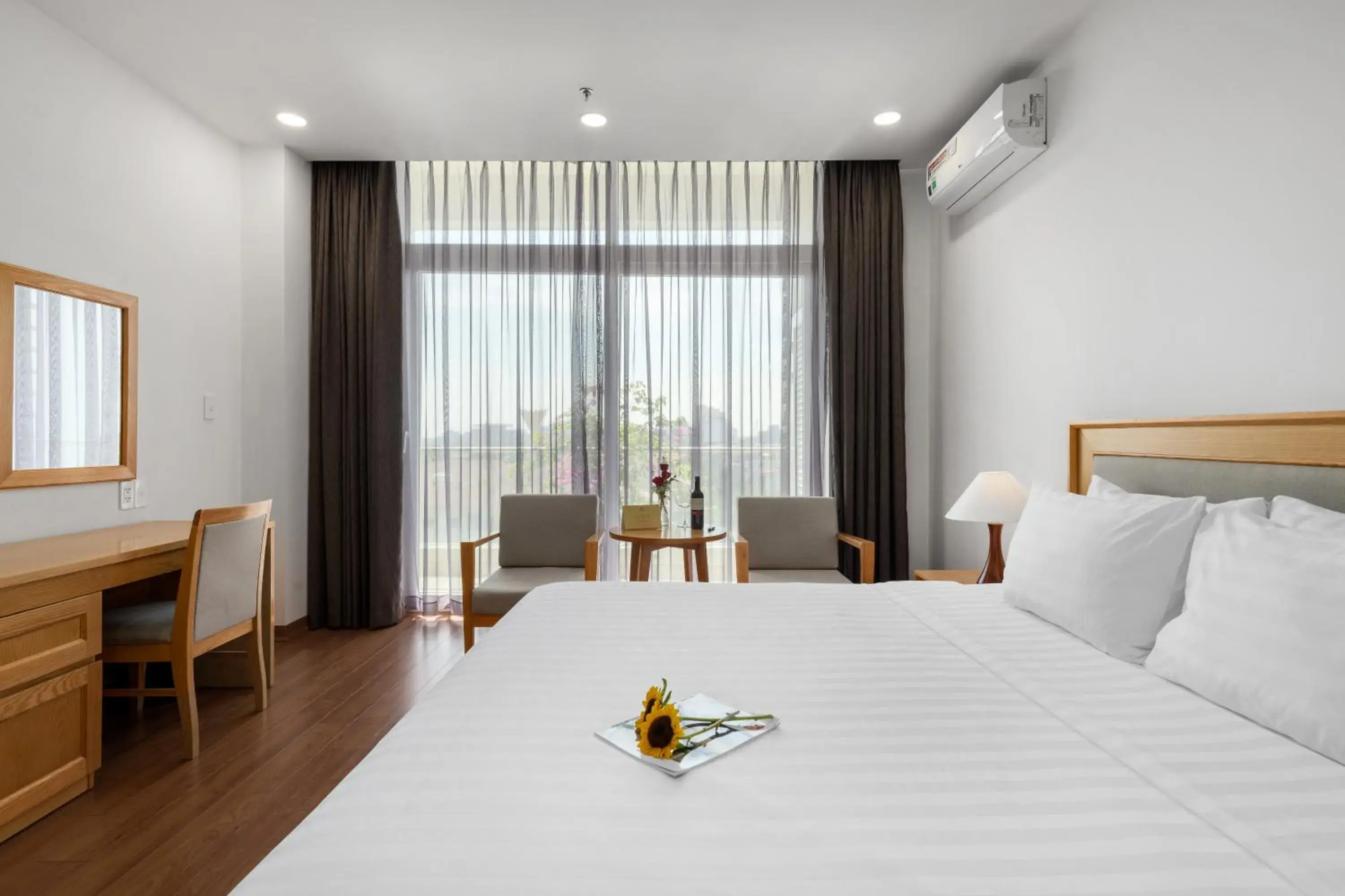 Bedroom, Bed in Sunflower Hotel & International Village Bedroom, Bed in Sunflower Hotel & International Village