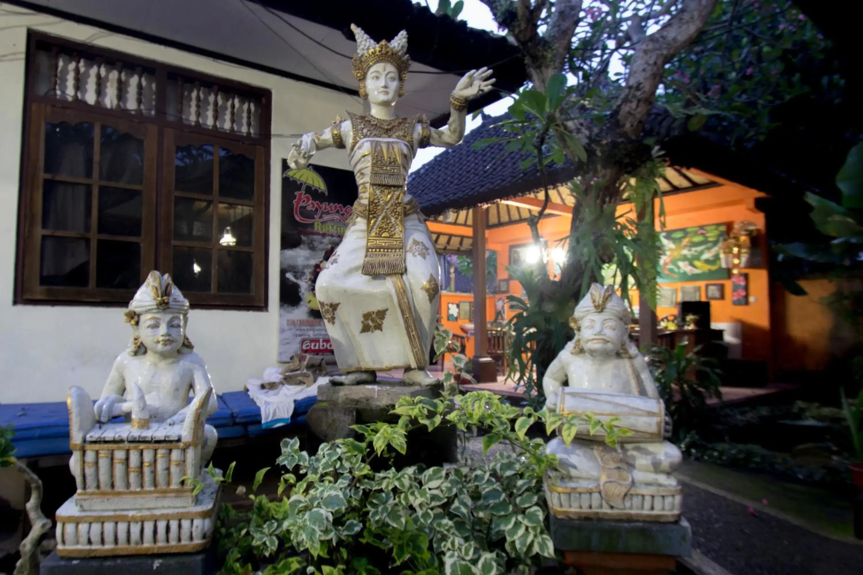 Garden view in Yuliati House Ubud Garden view in Yuliati House Ubud