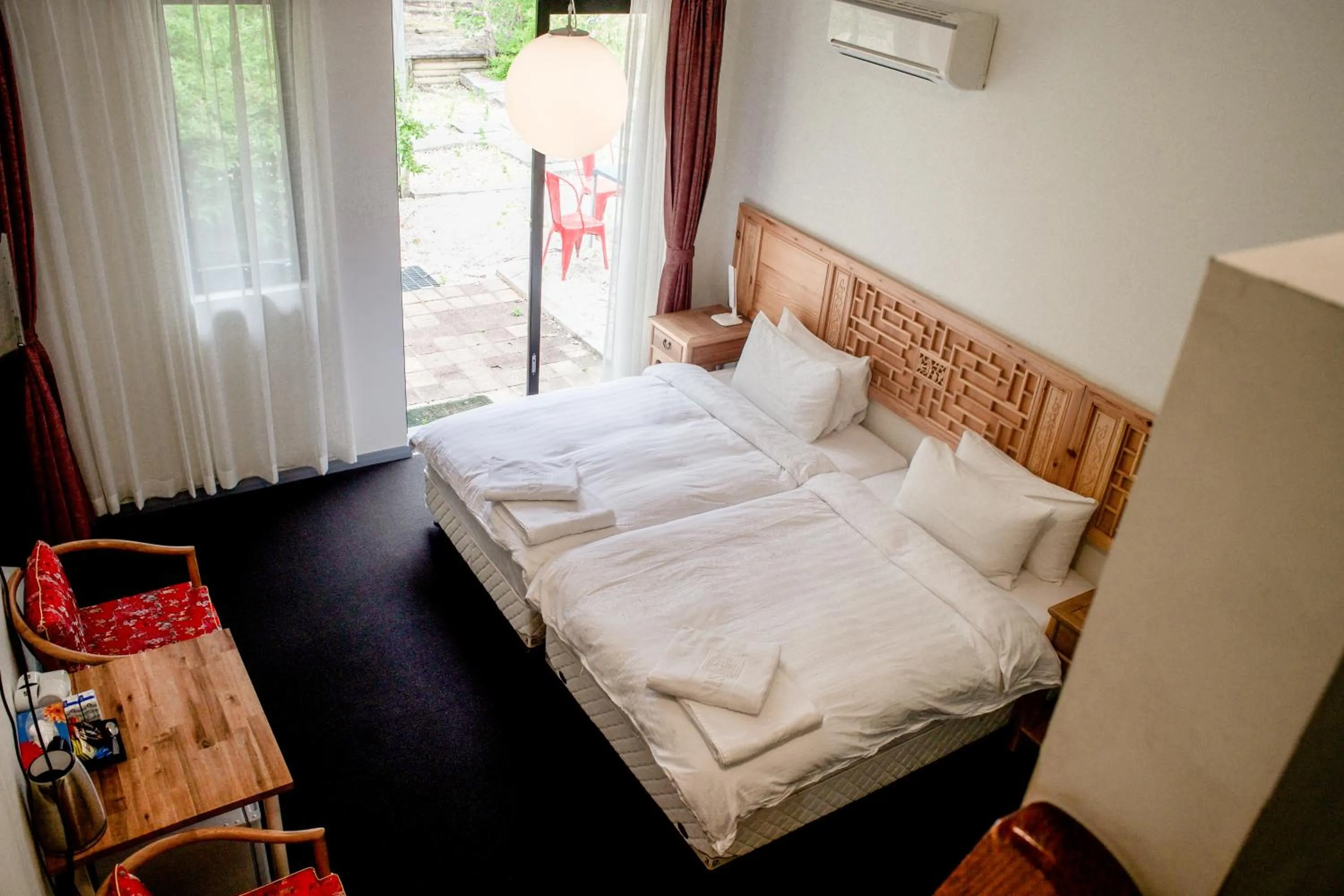 Bed in Sinofield Edu-Retreat