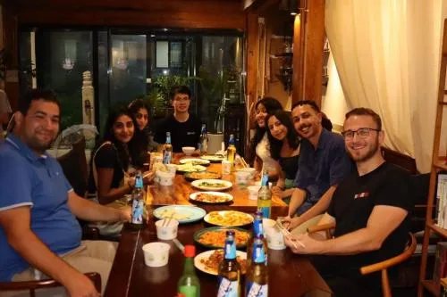 Happy Dragon Alley Hotel-In the city center with big window&free coffe laundry Fluent English speaking,Tourist attractions ticket service&food recommendation,Near Tian Anmen Forbiddencity,Near Lama temple,Easy to walk to NanluoAlley&Shichahai