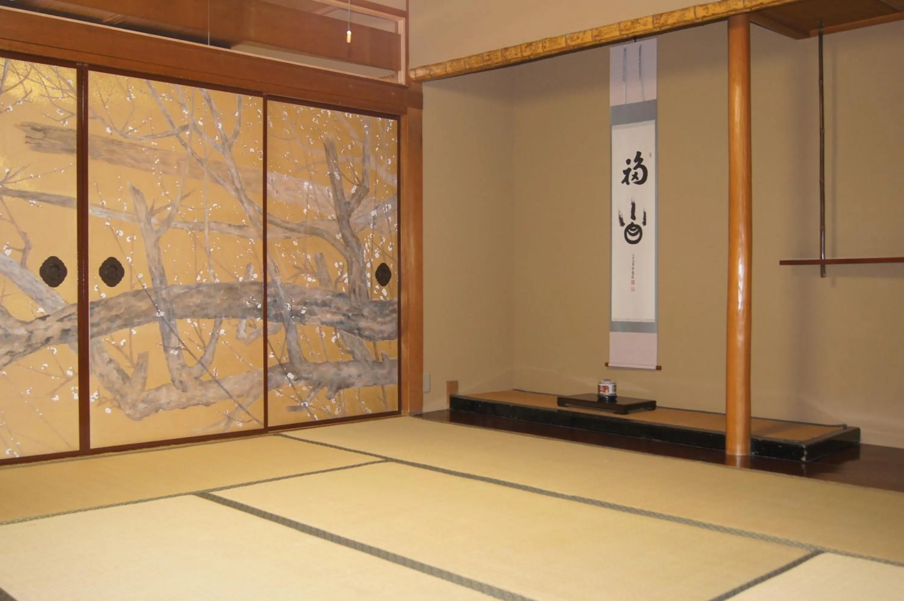 Photo of the whole room in Gyokuzoin