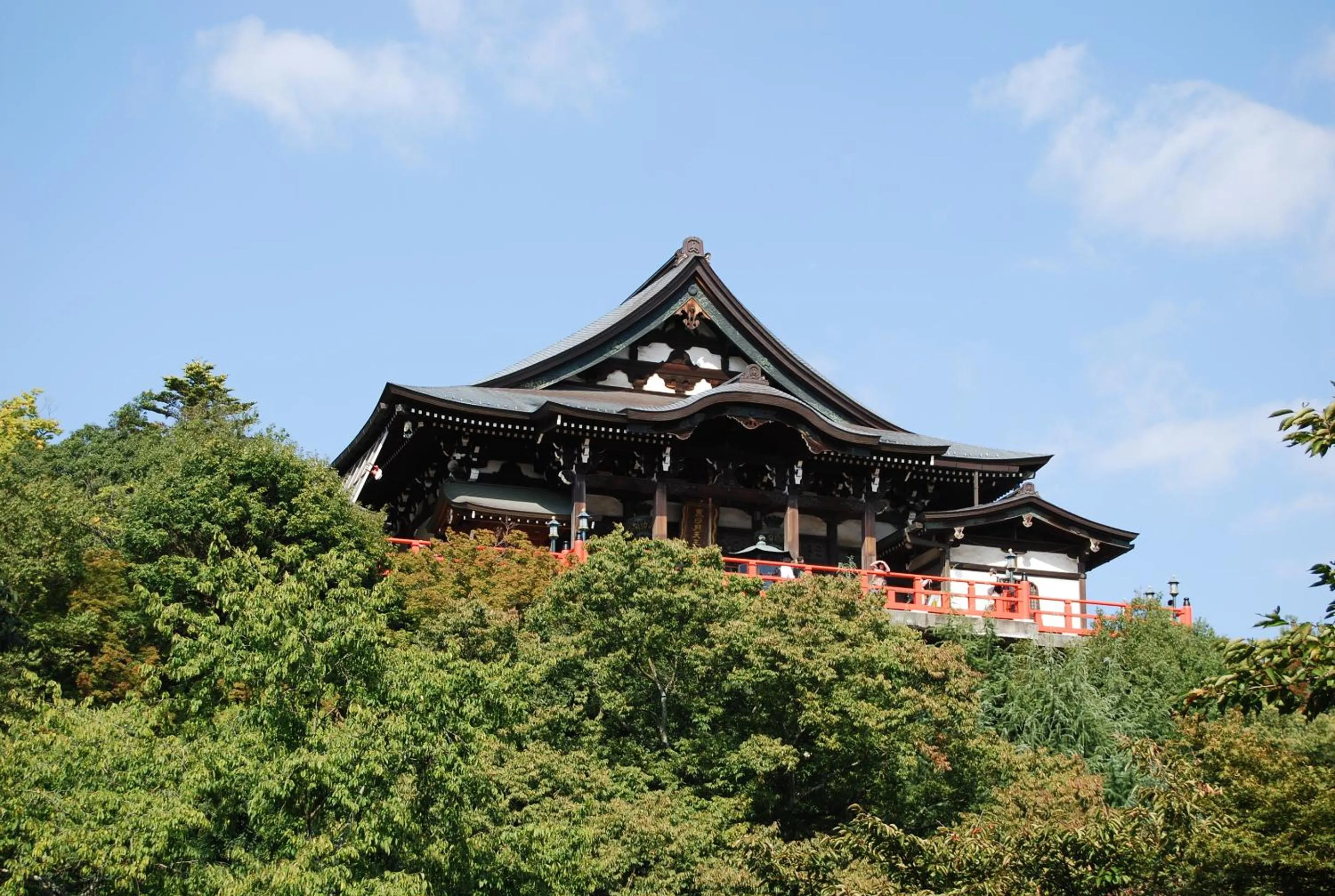 Area and facilities in Gyokuzoin