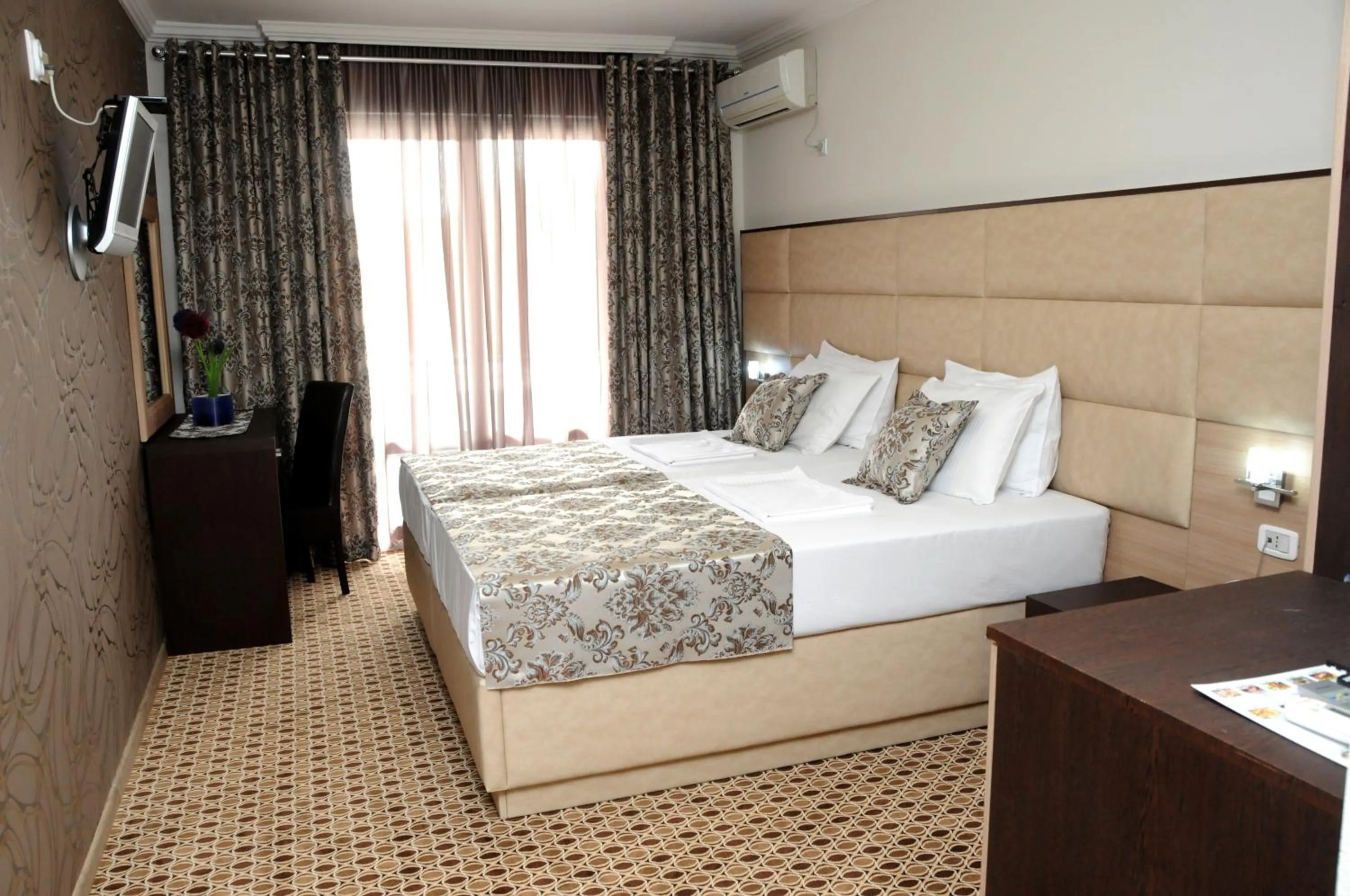 Bed in Hotel Lion
