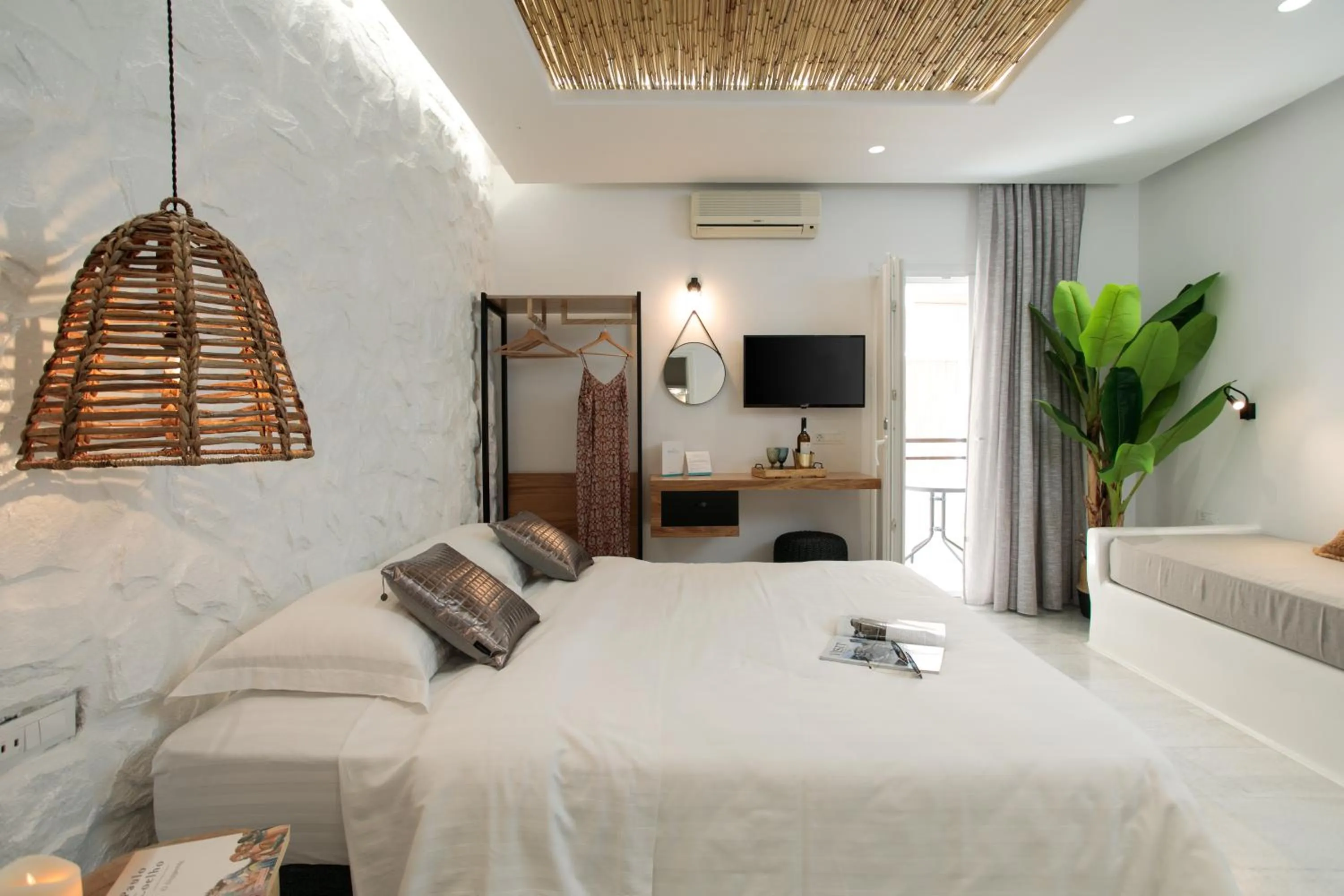 Bed in TERRA FOS NAXOS STUDIOS