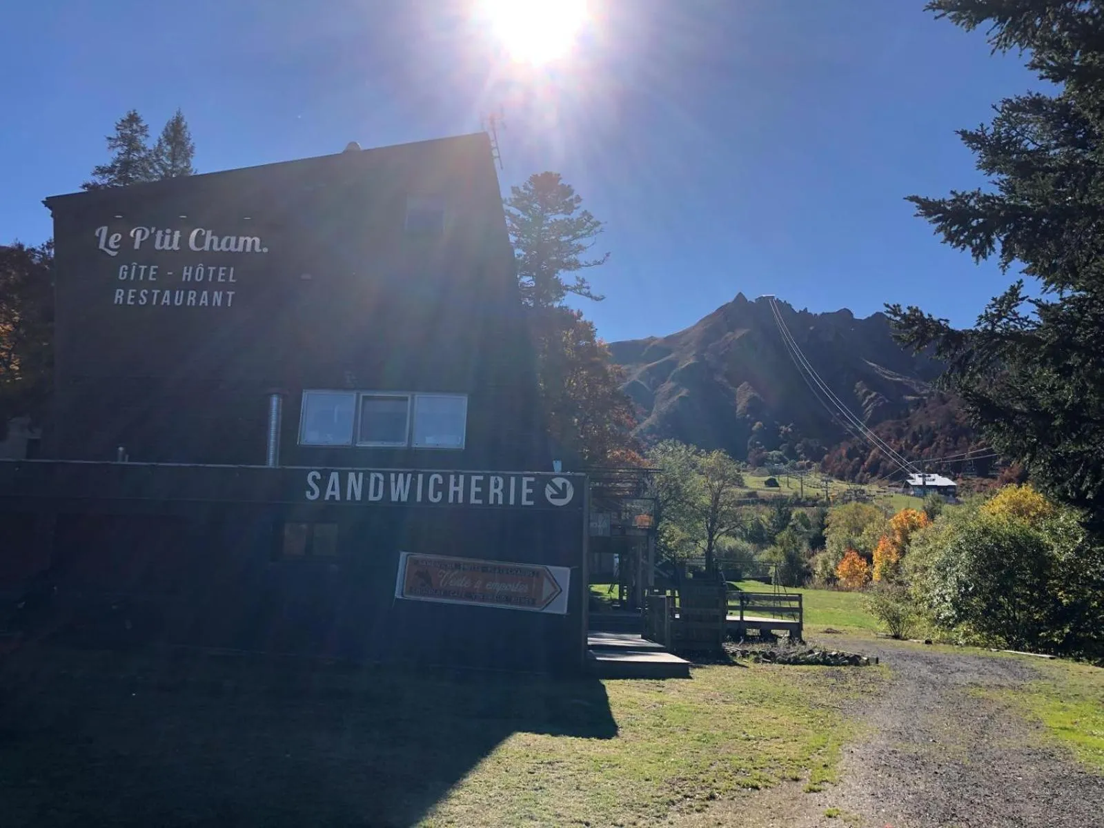 Hôtel Le P'tit Cham, au pied du Sancy