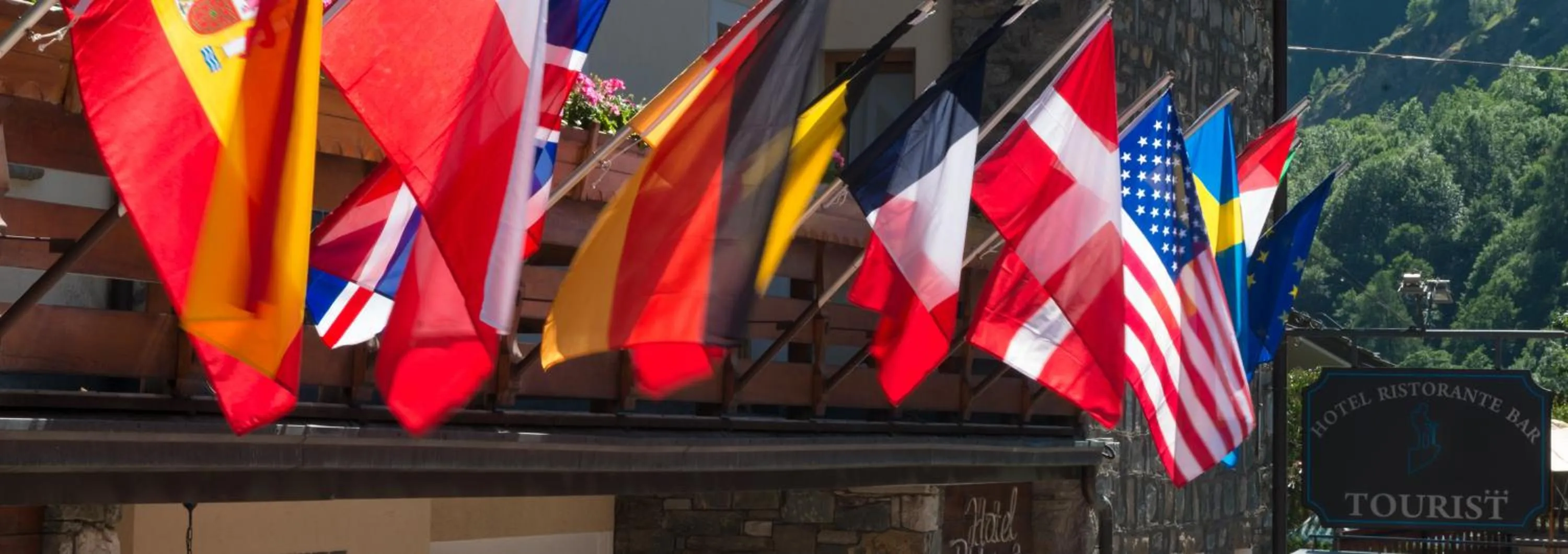 Facade/entrance in Hotel Tourist