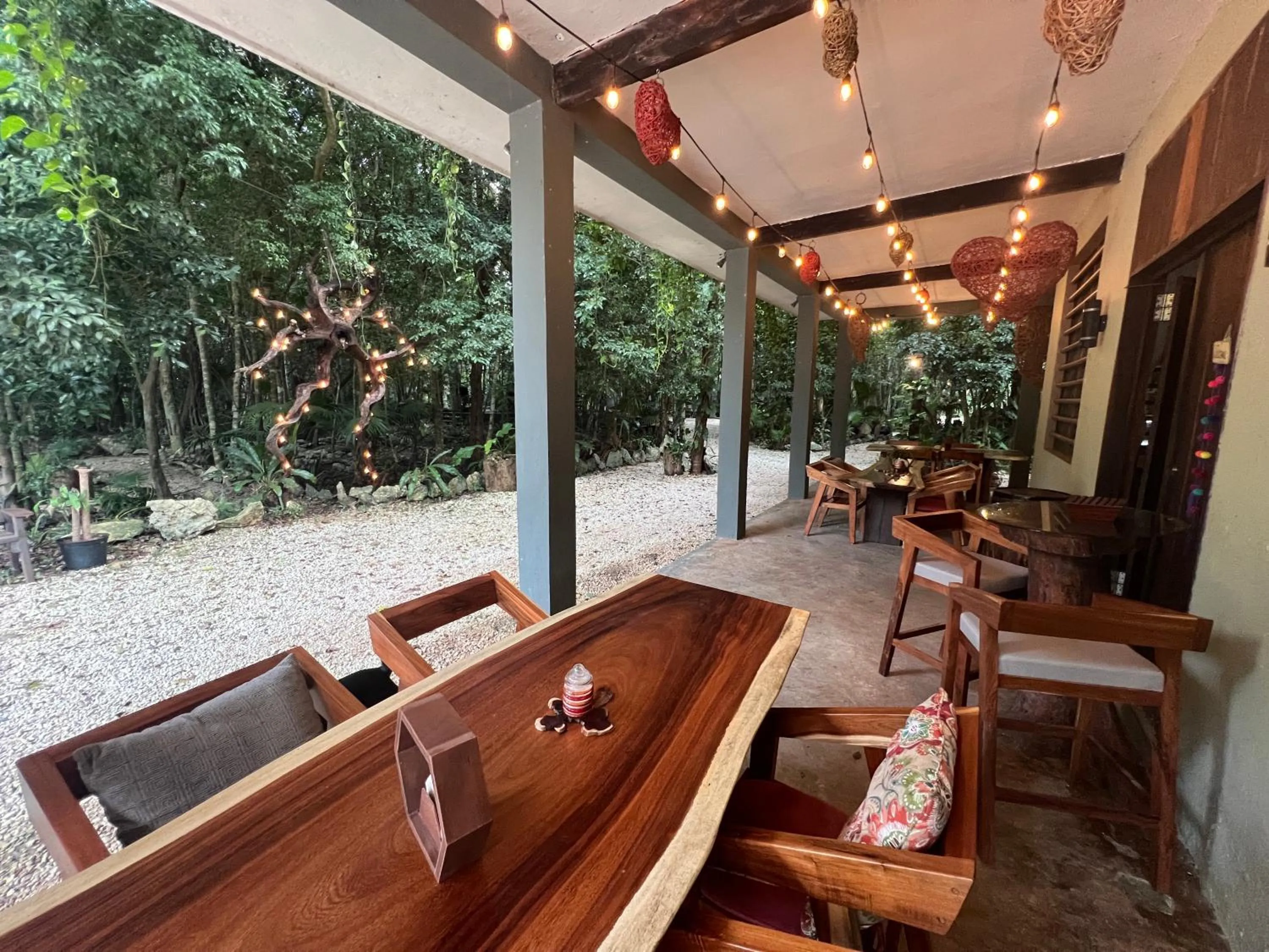 Restaurant/places to eat in Hokhmah Heart Hotel