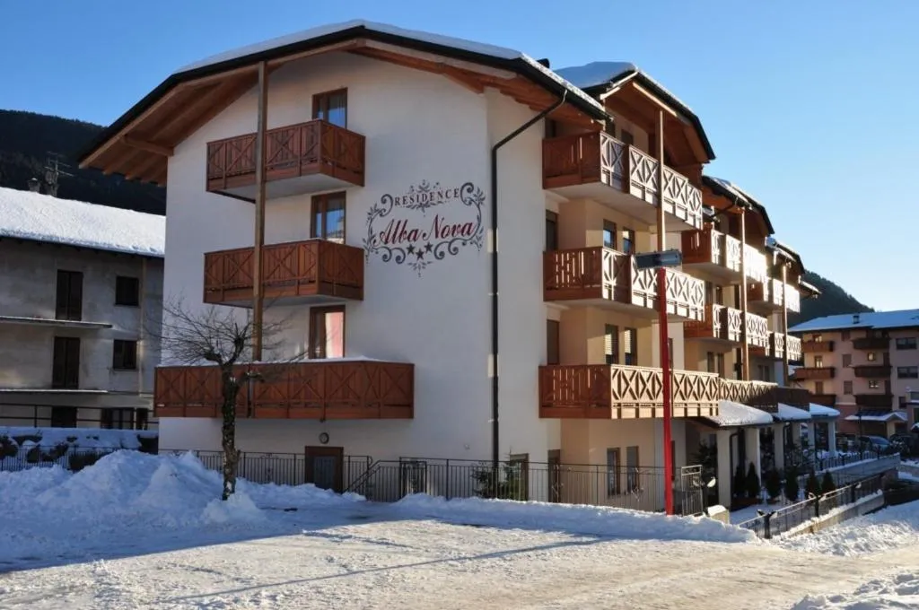 Facade/entrance in Residence Alba Nova