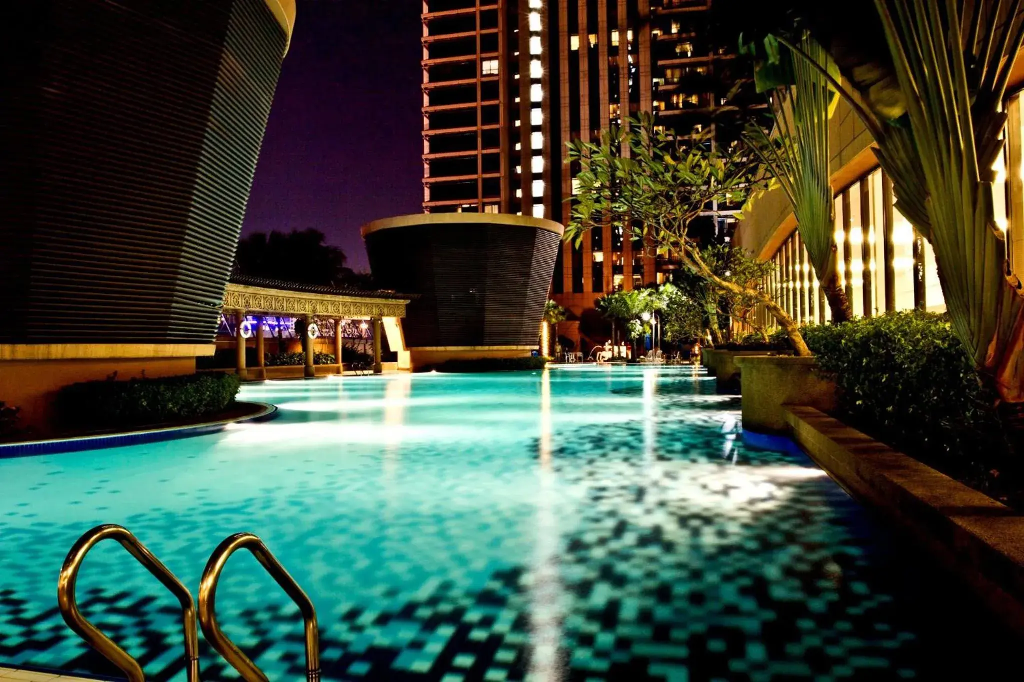 Swimming pool in Times Service Suites @ Times Square Swimming pool in Times Service Suites @ Times Square