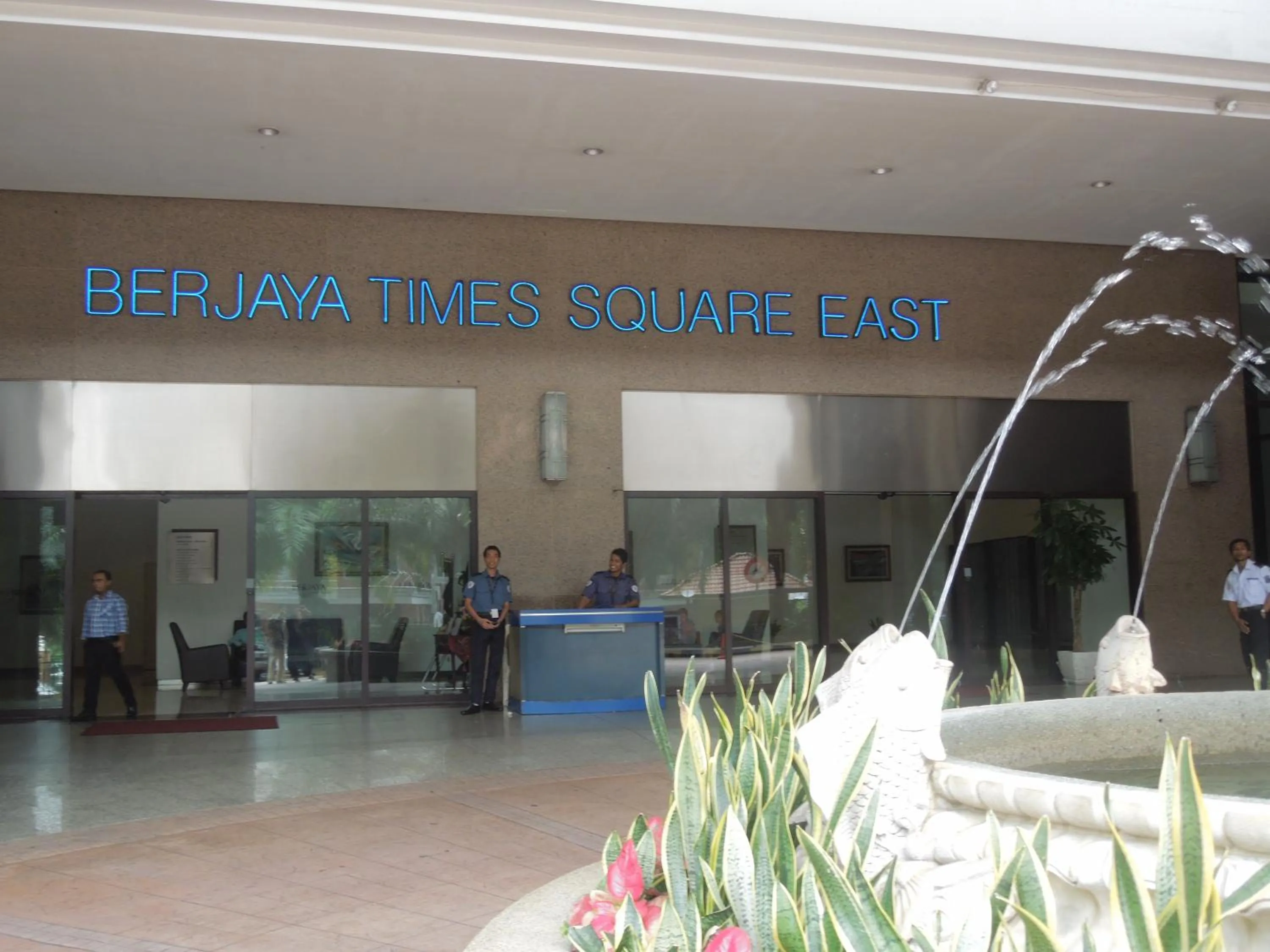Facade/entrance in Times Service Suites @ Times Square