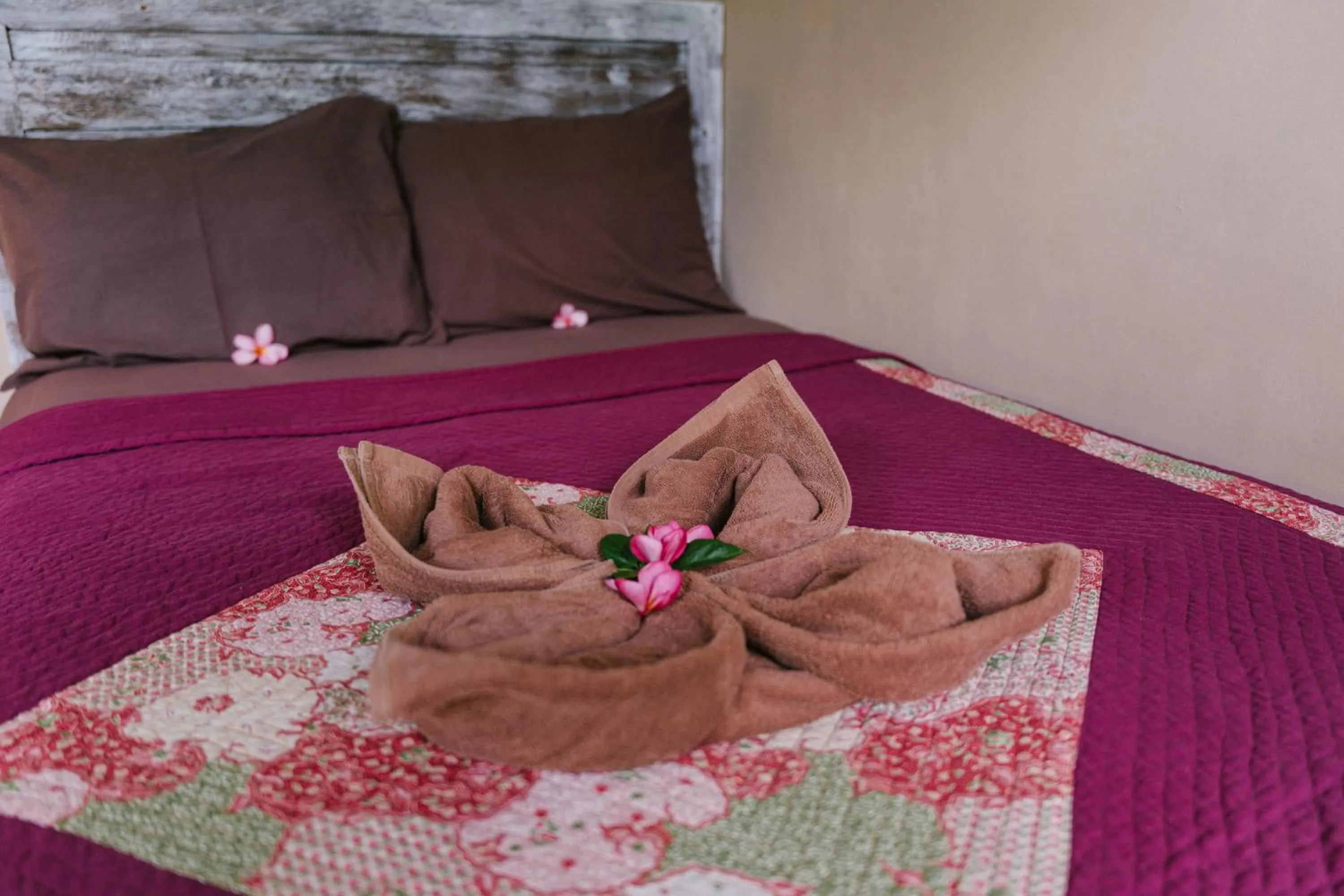 Bedroom, Bed in The Onion Collective