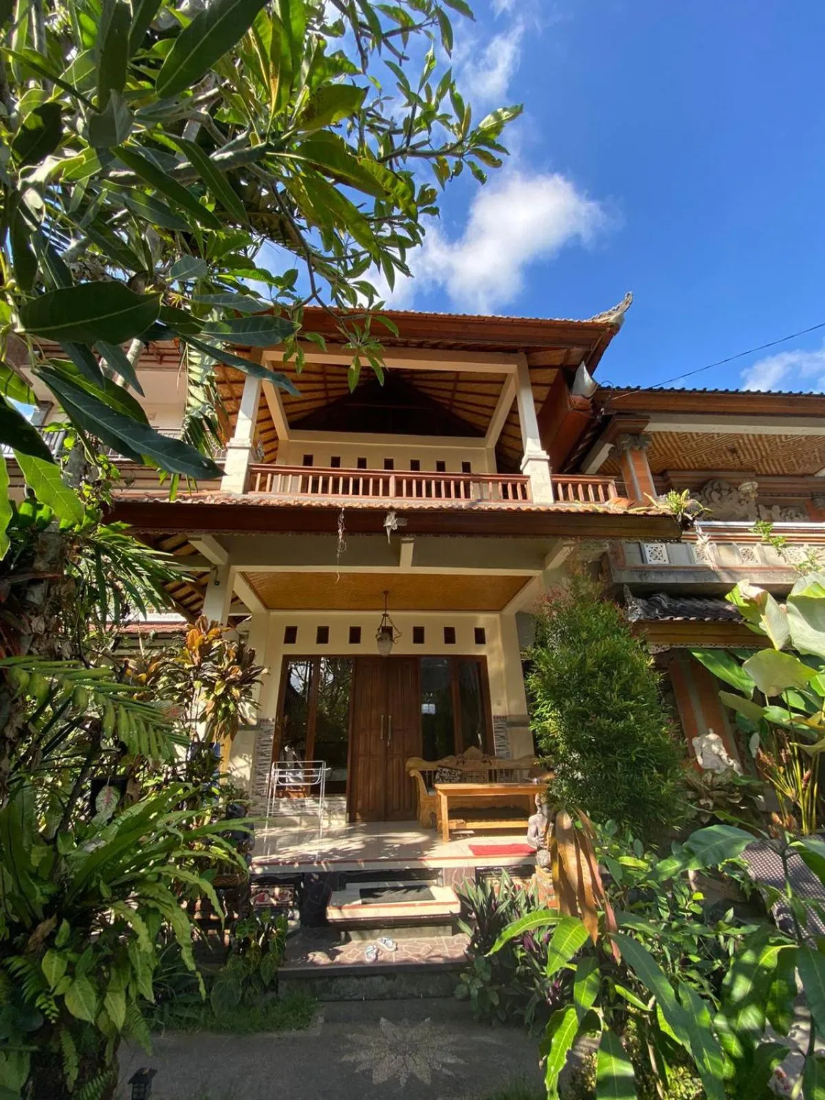 Property building in Bagus Homestay