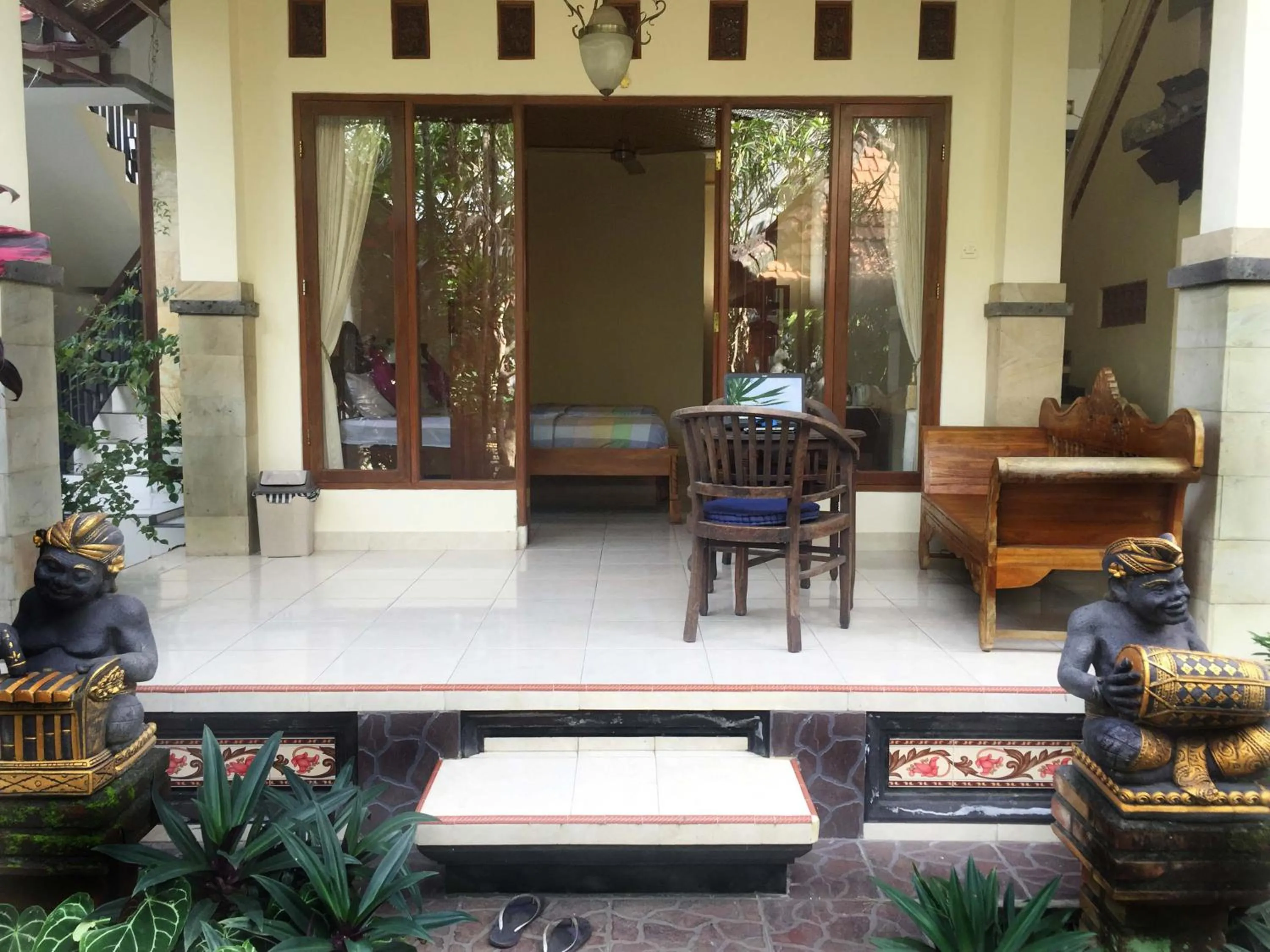 Balcony/Terrace in Bagus Homestay