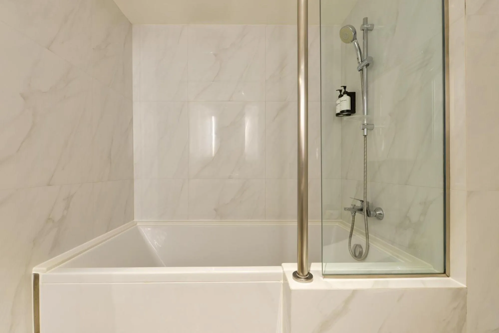 Property building in Hotel JAL City Bangkok