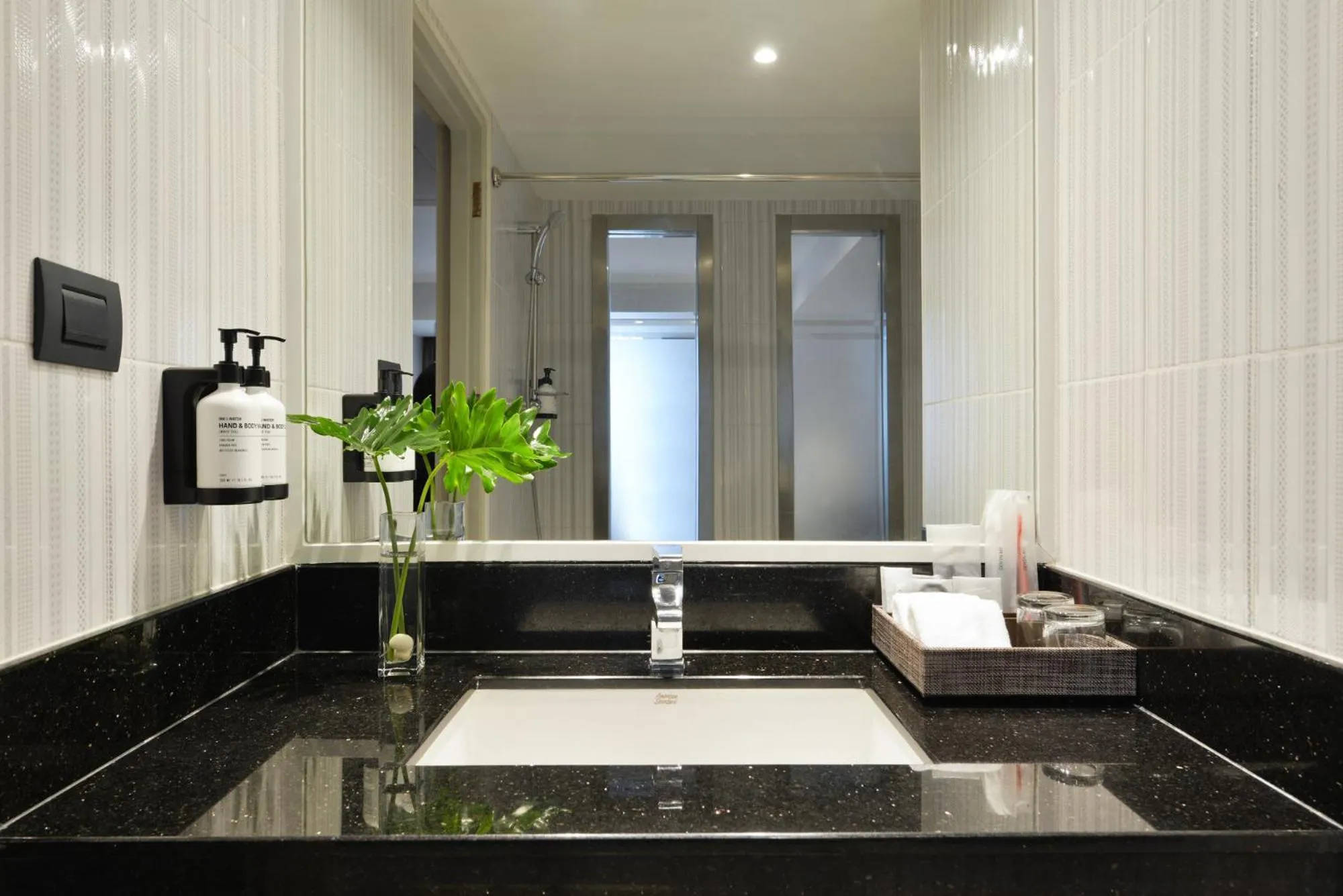 Property building in Hotel JAL City Bangkok