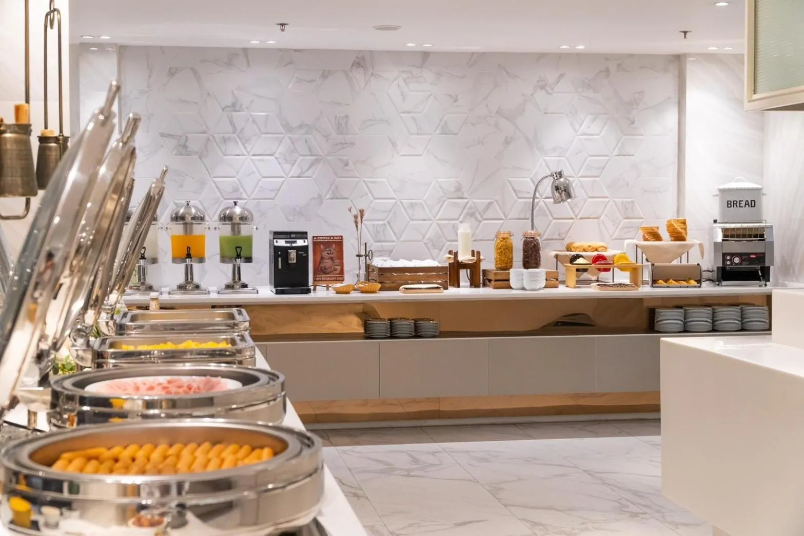 Restaurant/places to eat in Hotel JAL City Bangkok