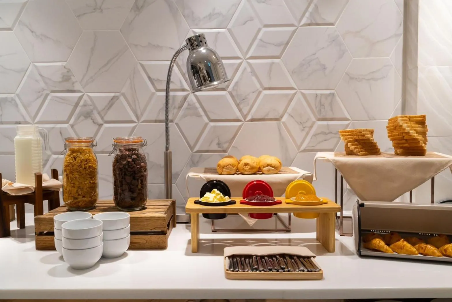 Restaurant/places to eat in Hotel JAL City Bangkok