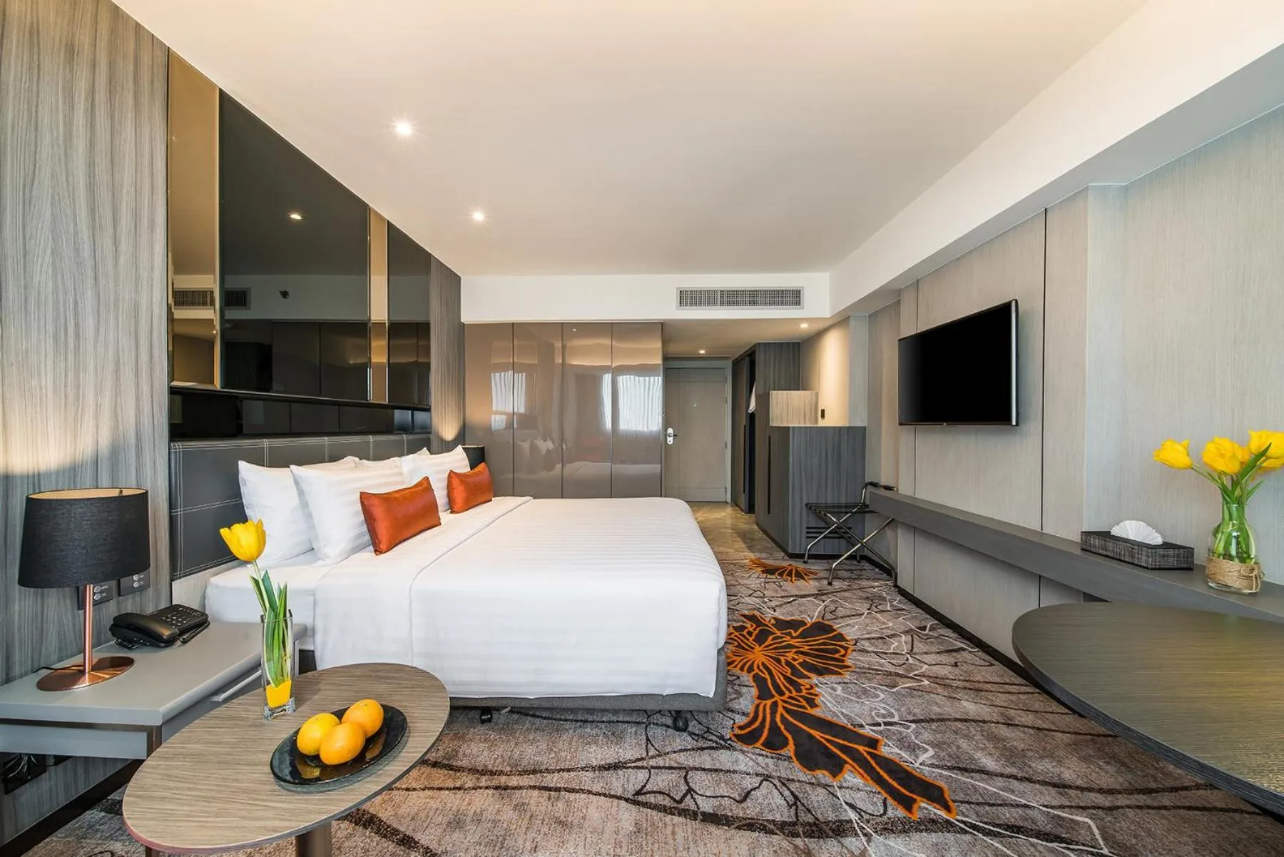 Bed in Hotel JAL City Bangkok