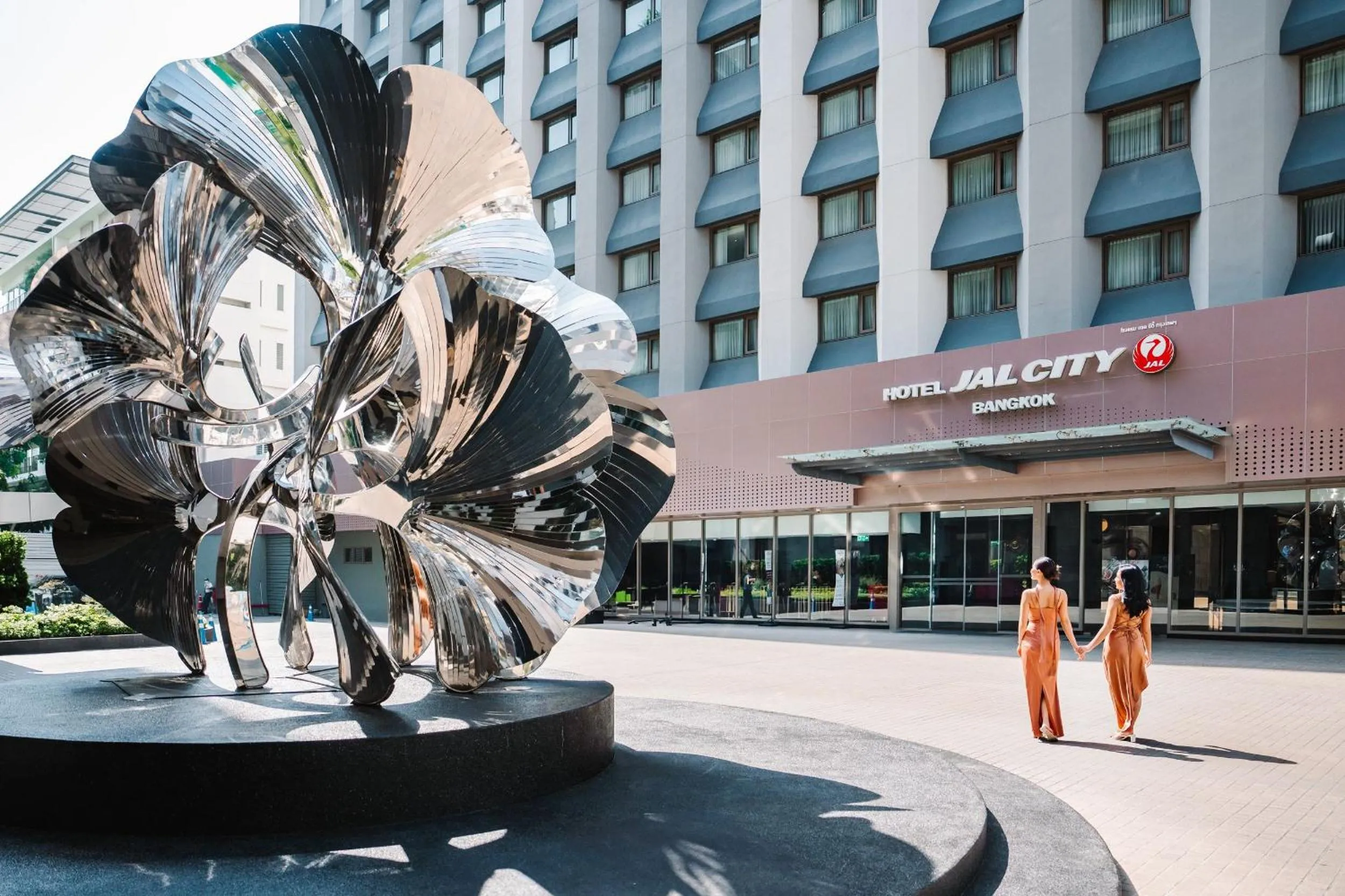 Property building in Hotel JAL City Bangkok