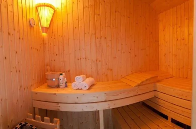 Spa and wellness centre/facilities in F - Team Hotel